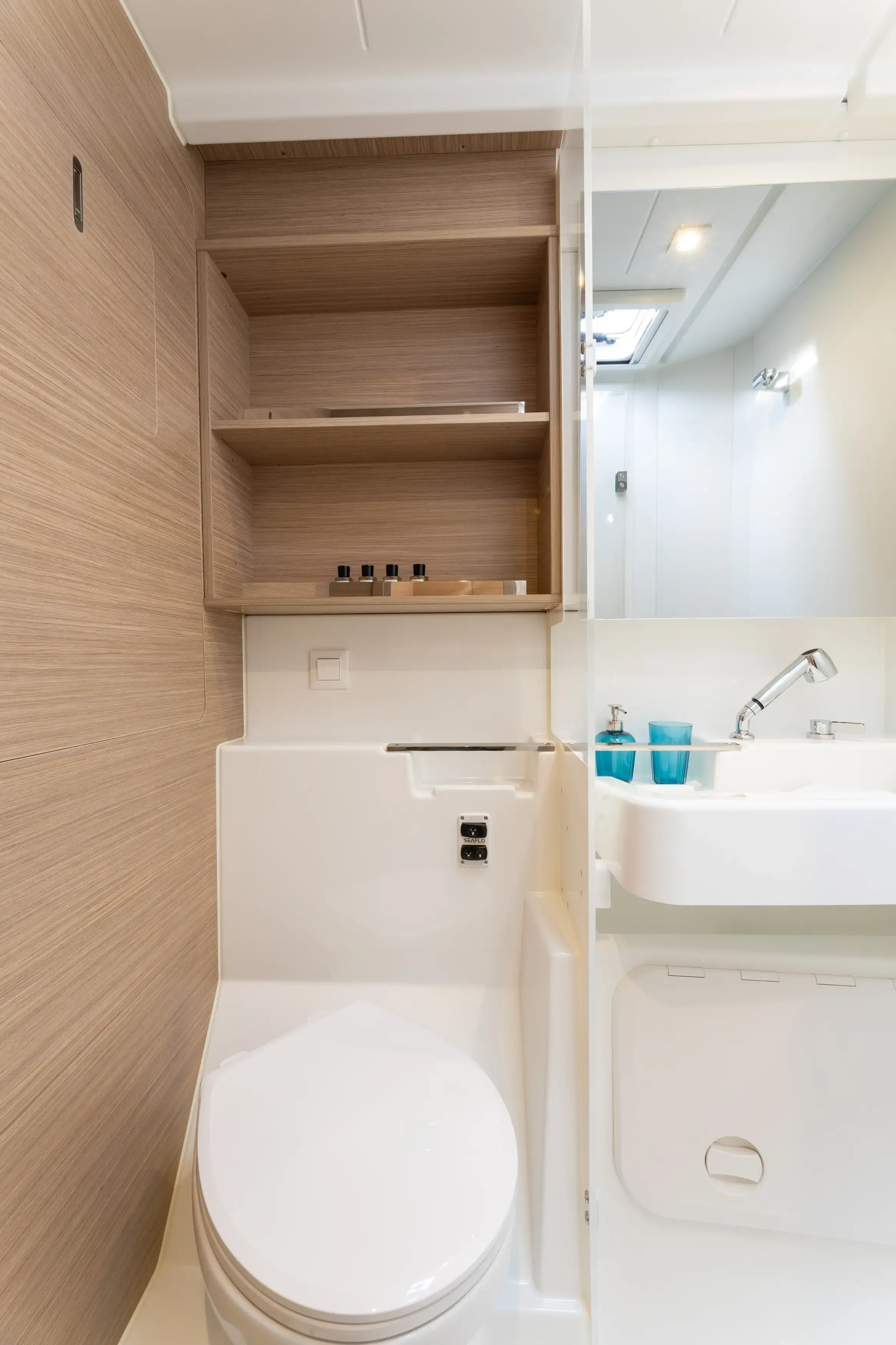 LA ROSE thumbnail 14