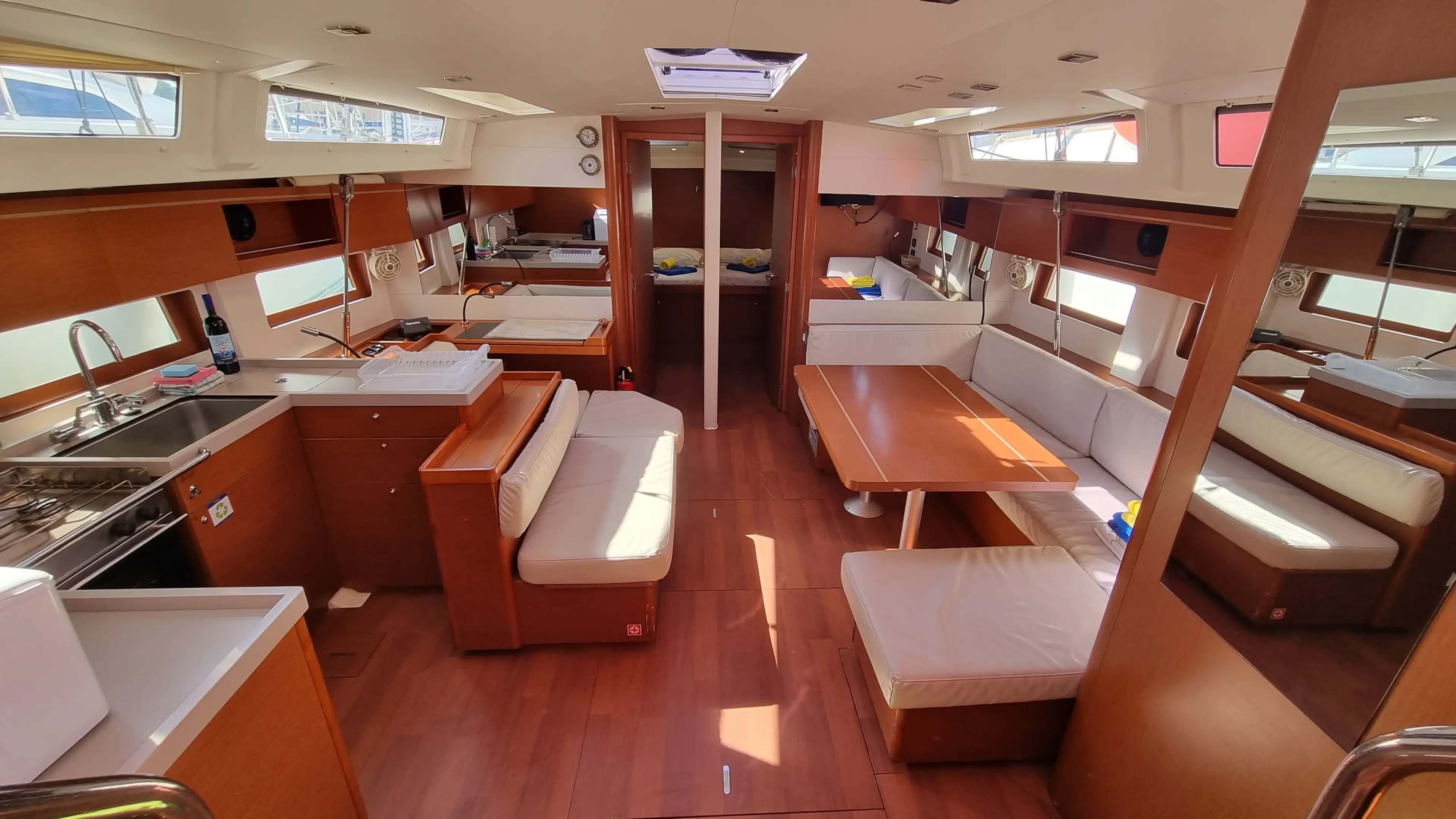 South Point thumbnail 6