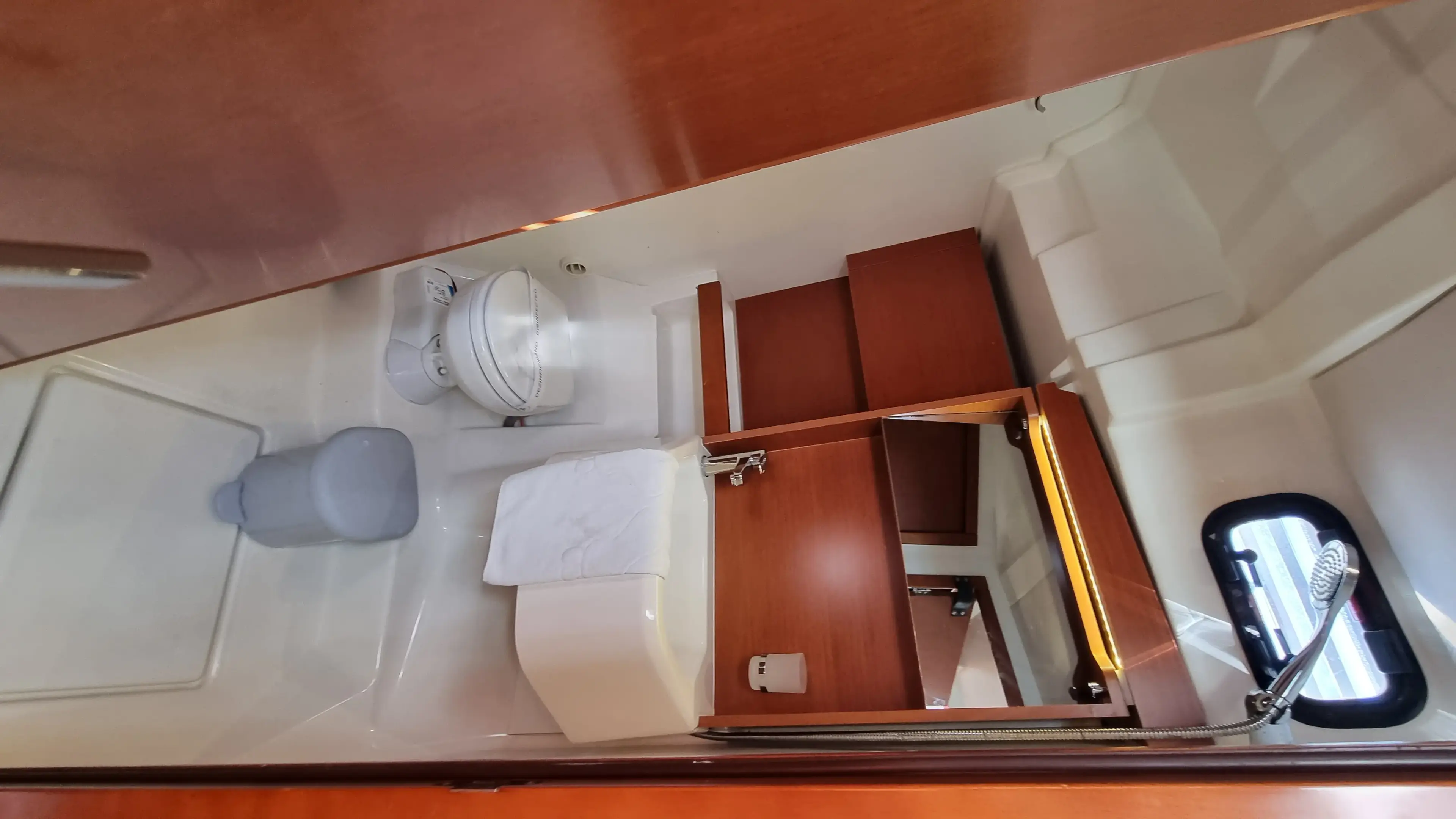 South Point thumbnail 10