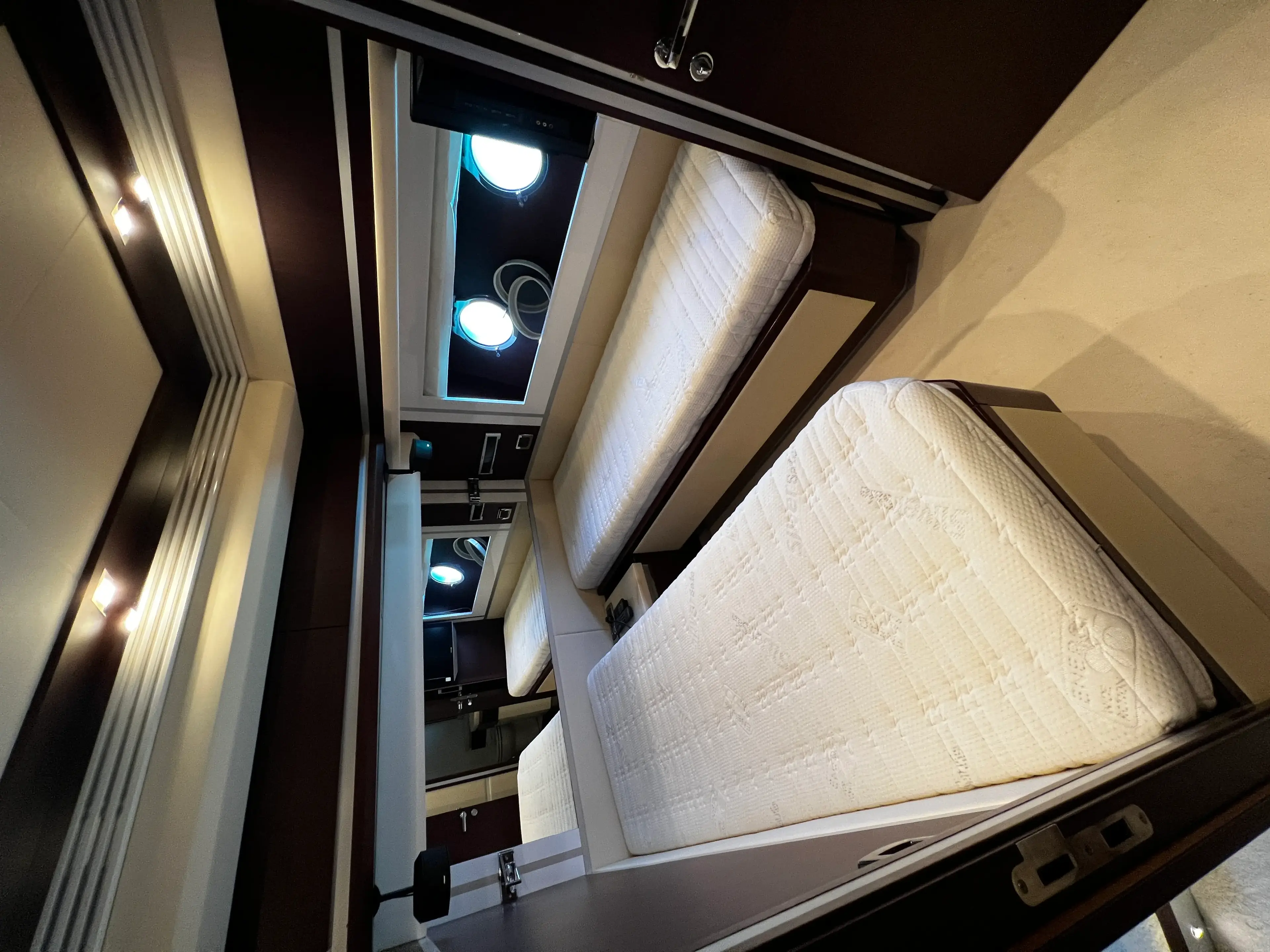 QUO VADIS thumbnail 18