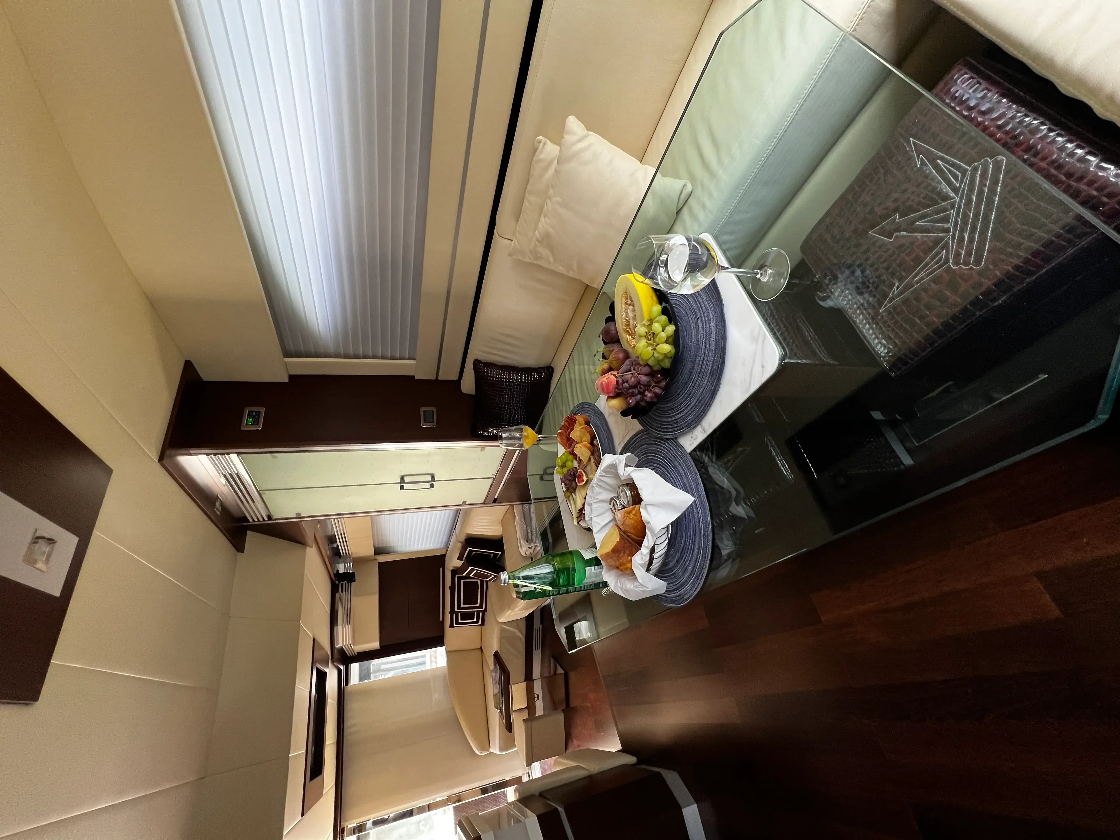 QUO VADIS thumbnail 33