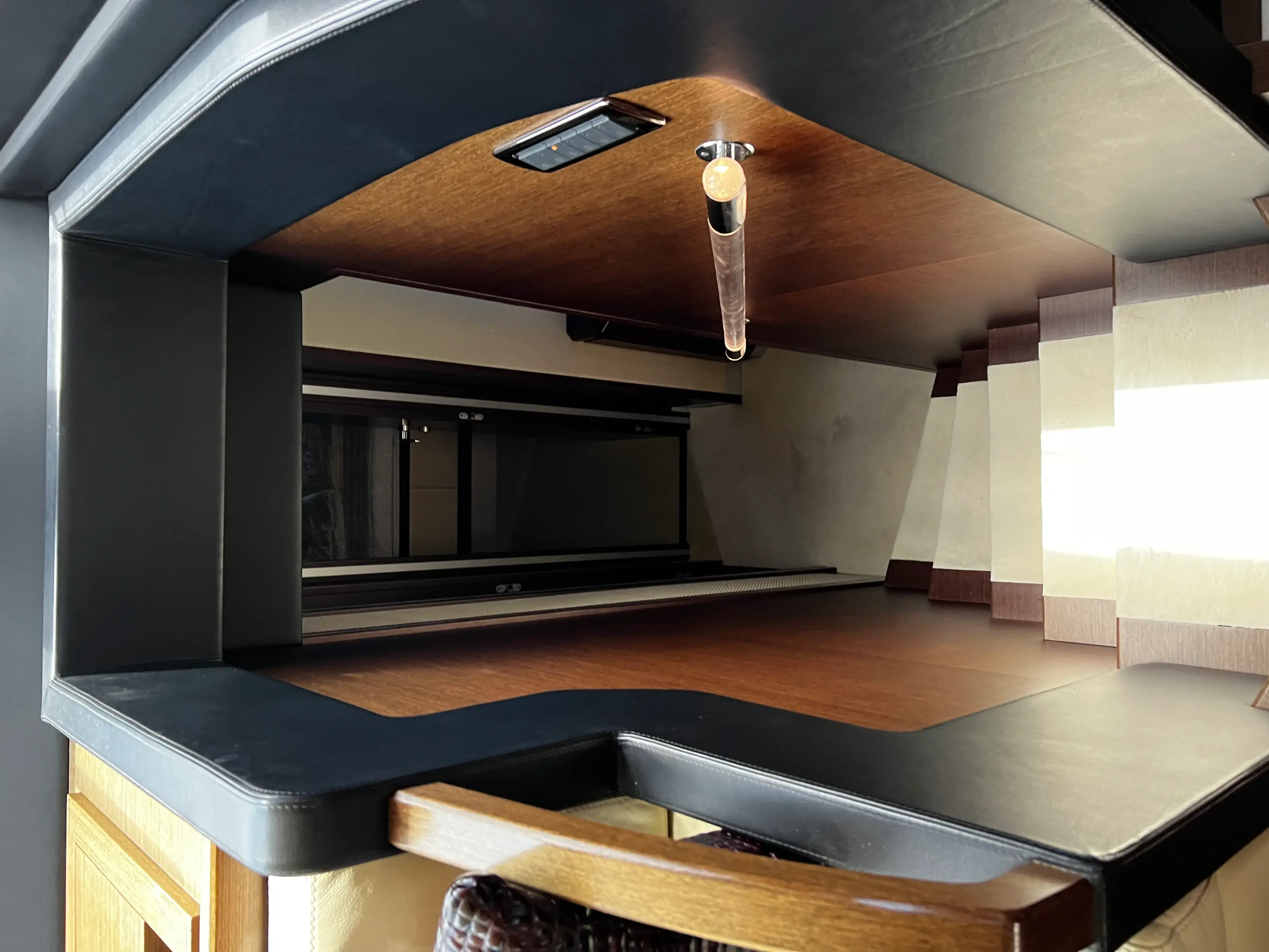 QUO VADIS thumbnail 35