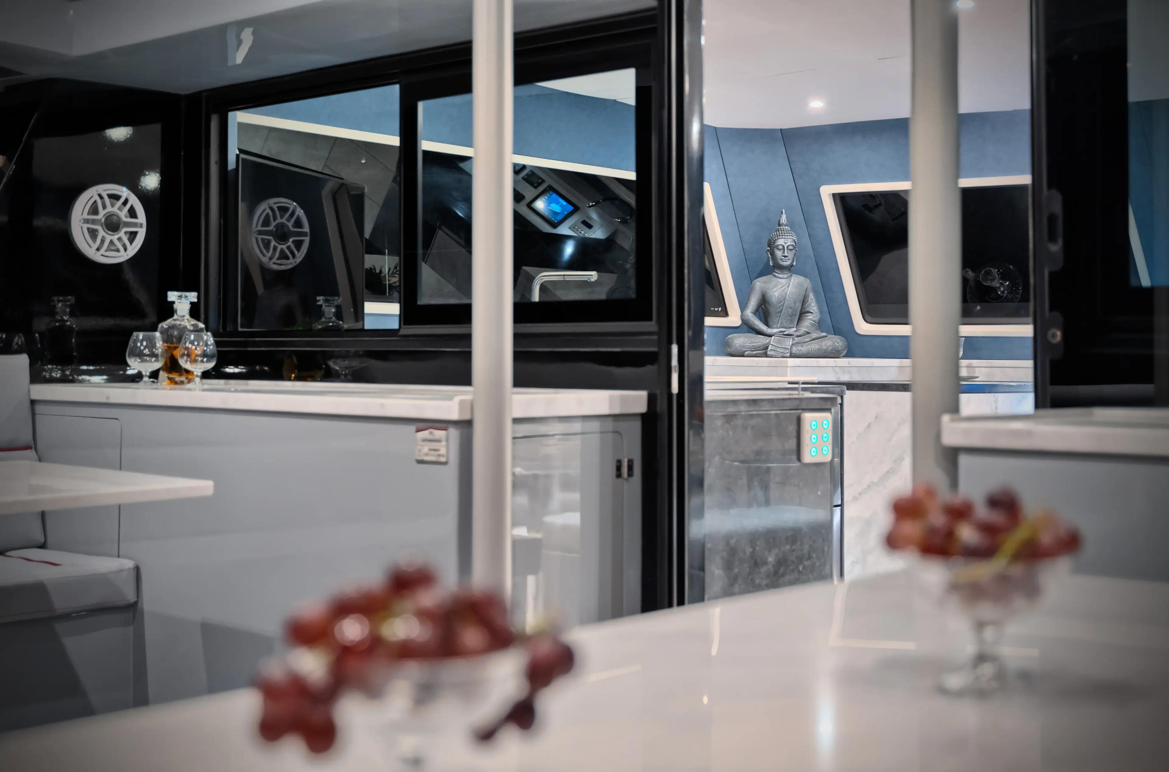 KATAMARAN thumbnail 36