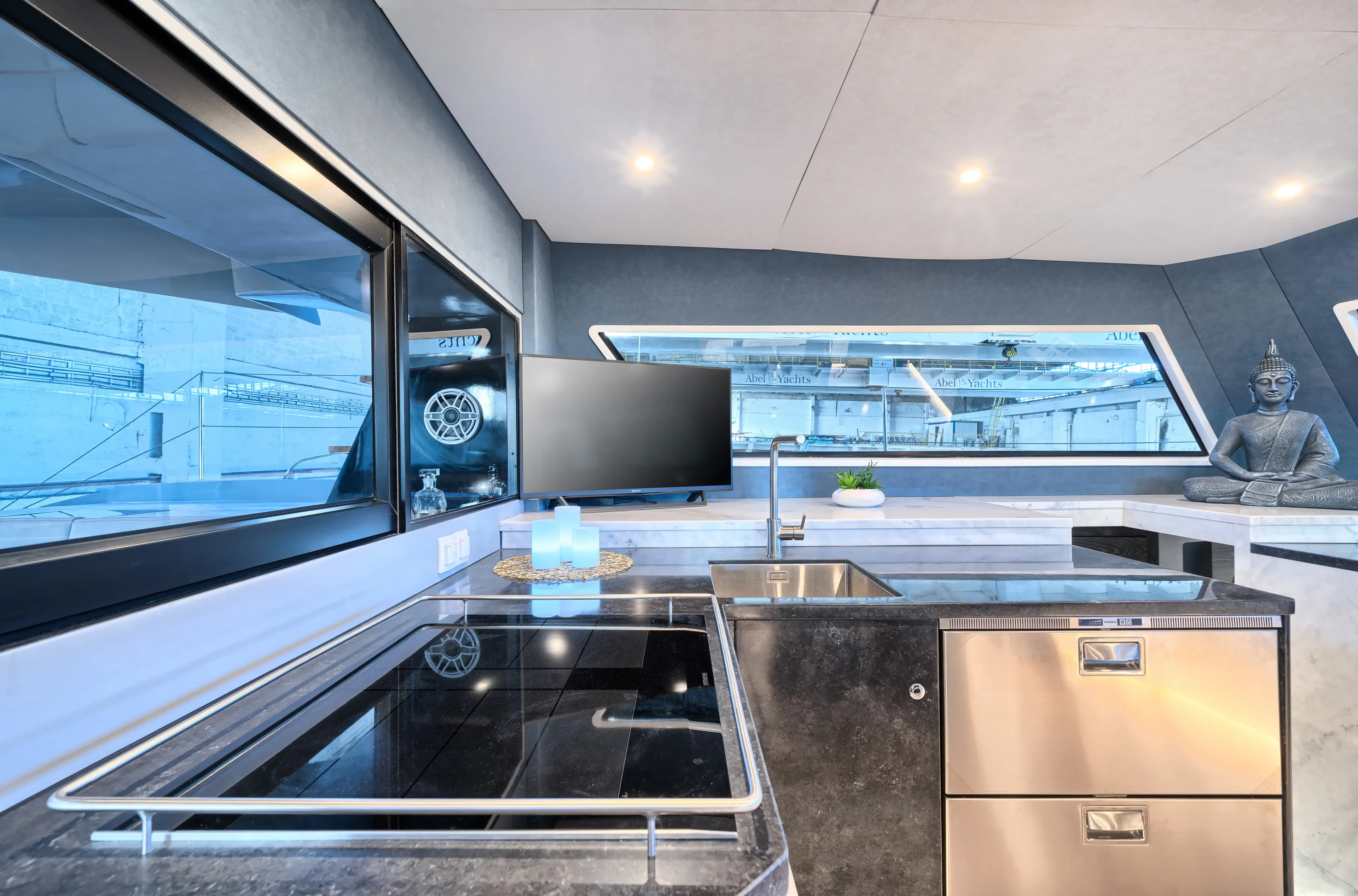 KATAMARAN thumbnail 39