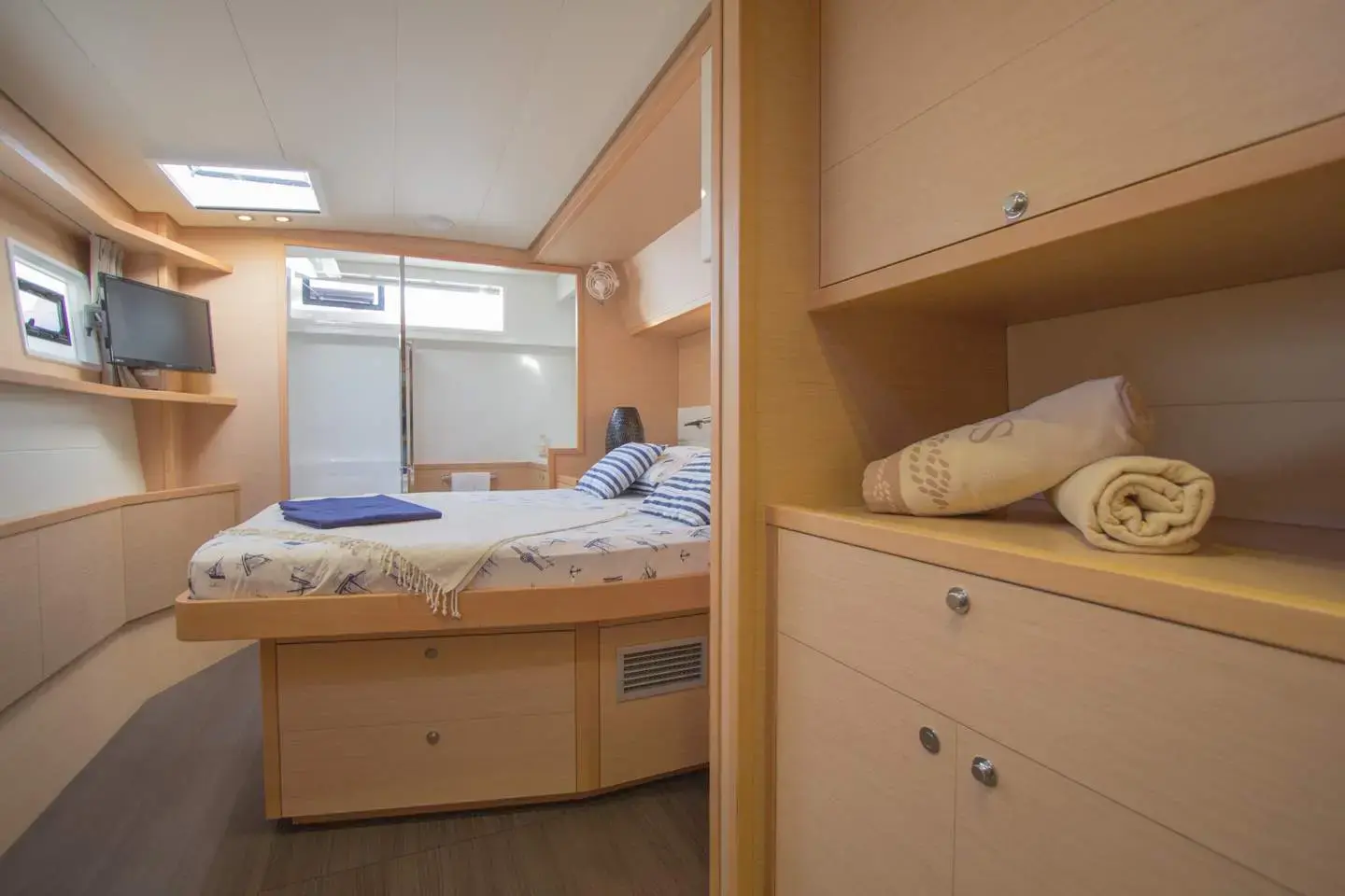 DISCOVERY I thumbnail 45