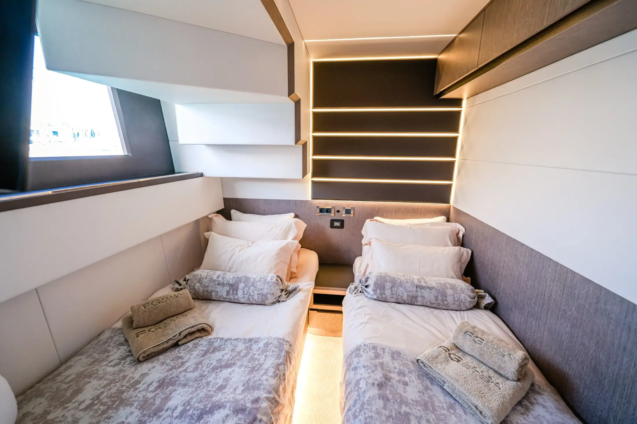 Premium + thumbnail 19