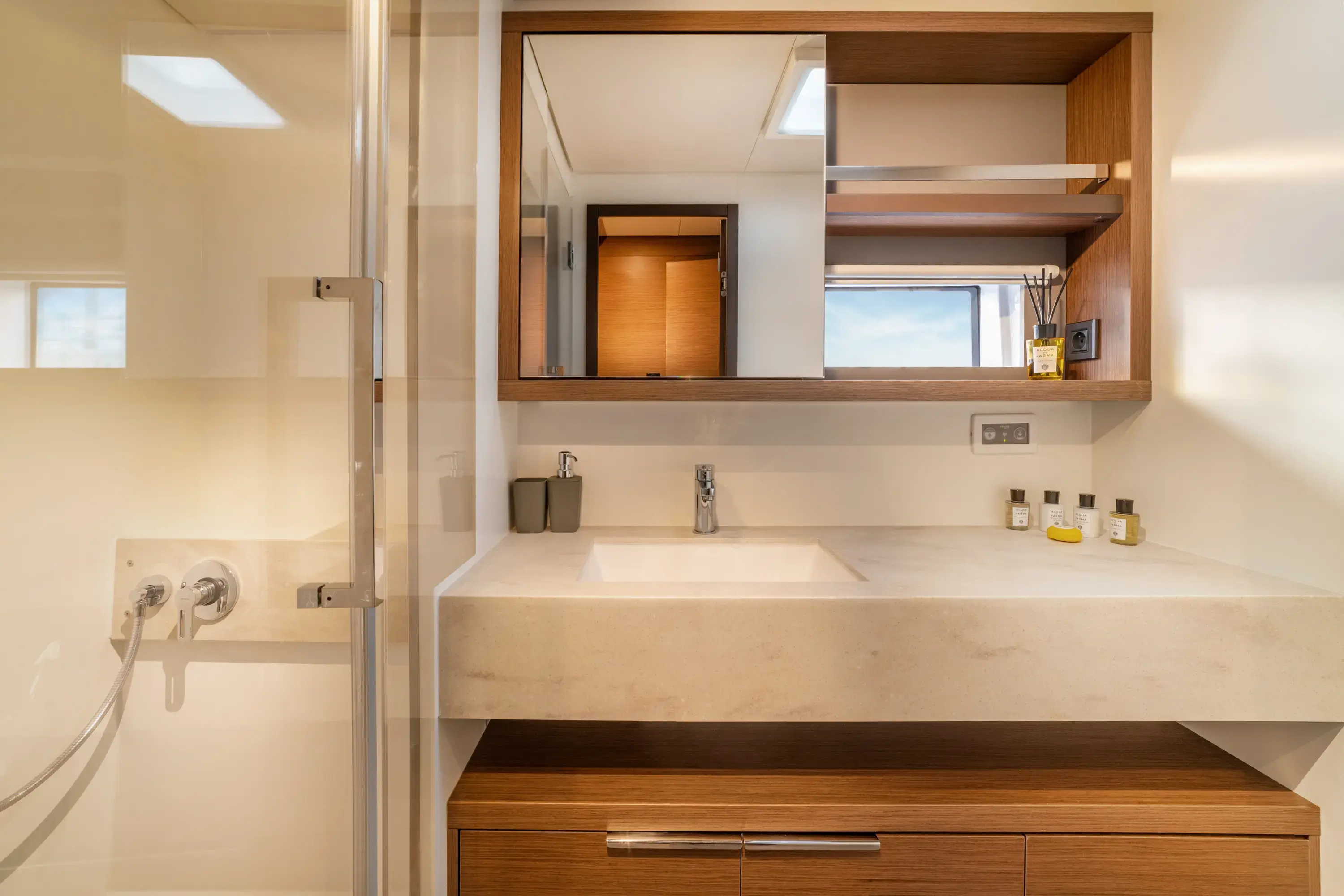 PRINCESS S thumbnail 25