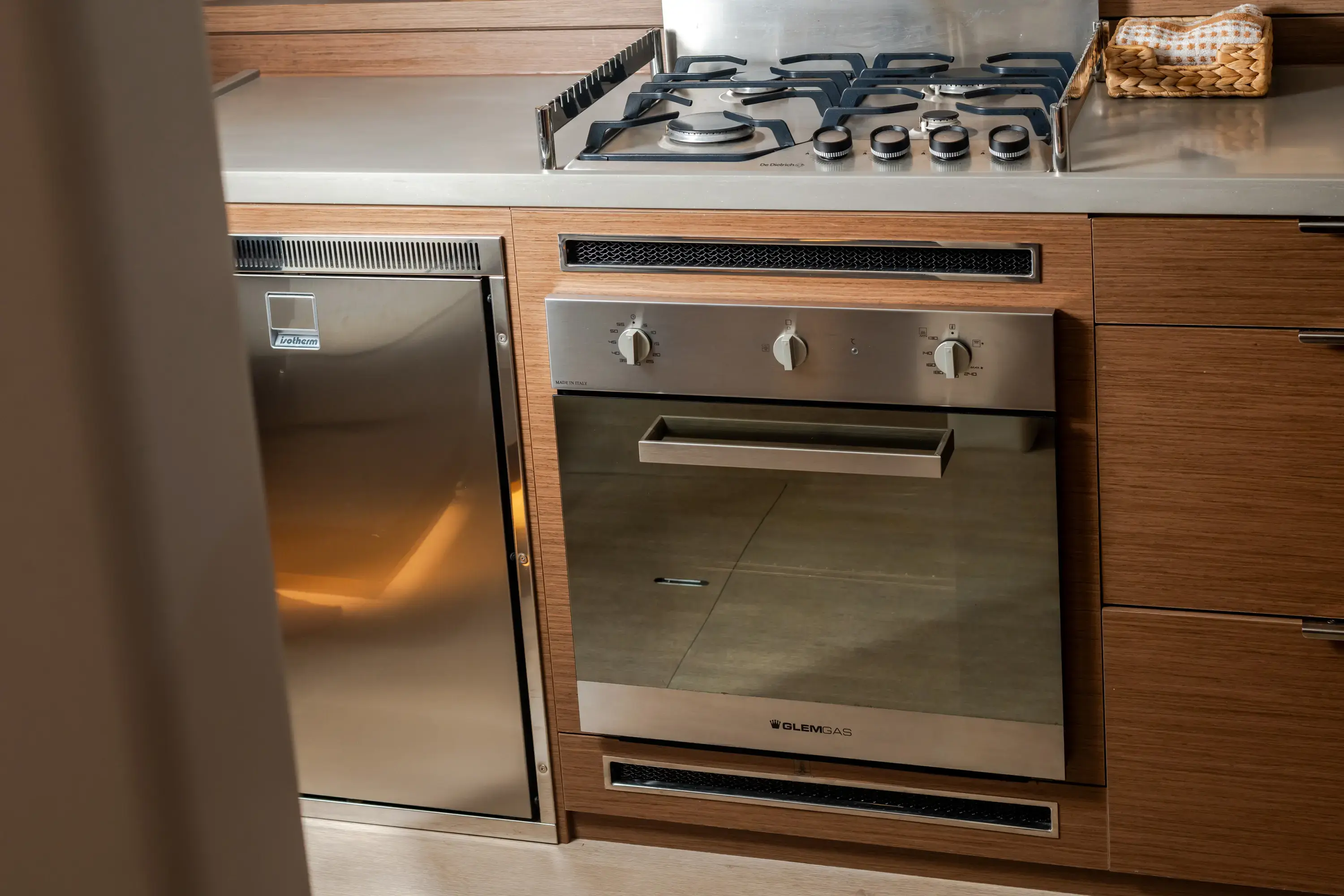 PRINCESS S thumbnail 31