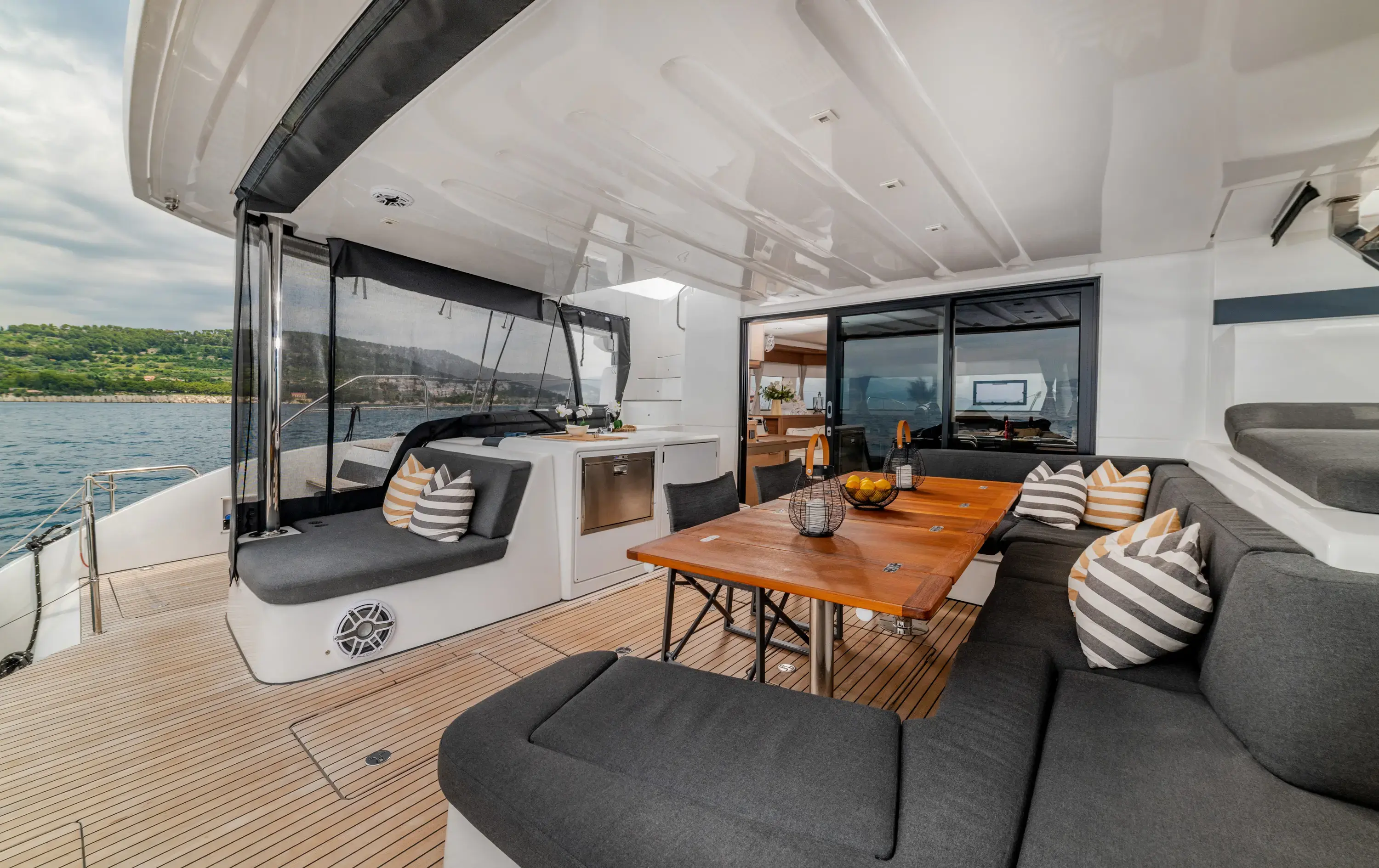 PRINCESS S thumbnail 54