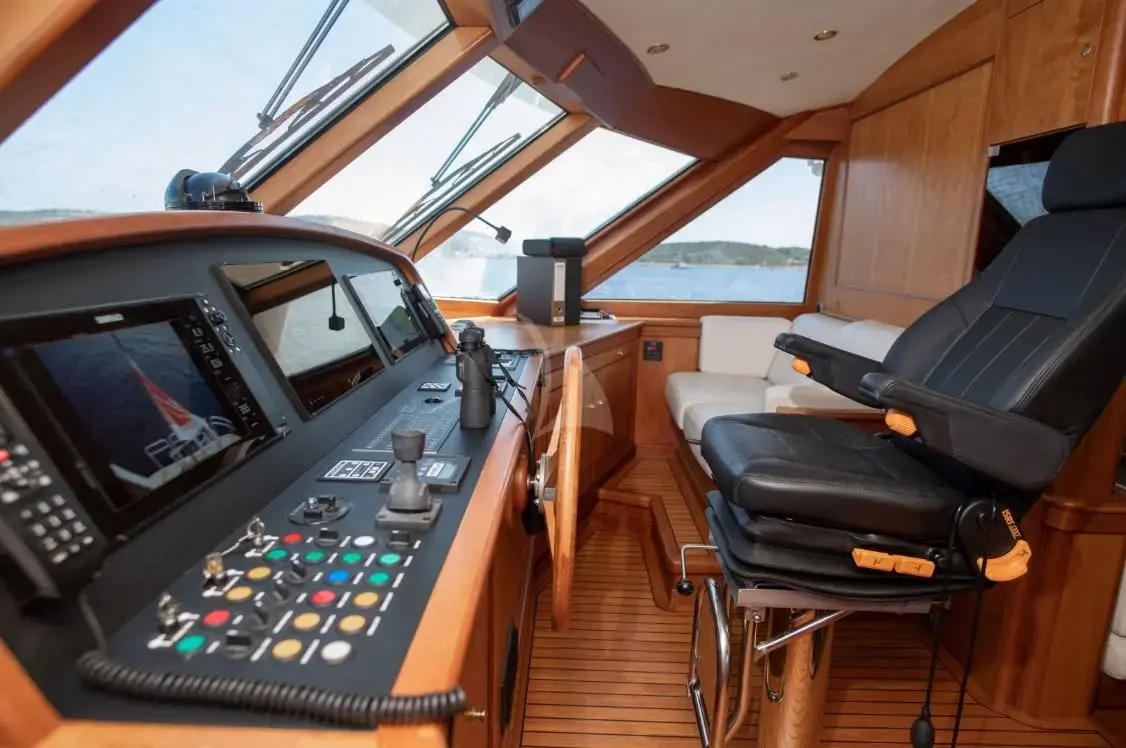 SEA BREEZE II thumbnail 31