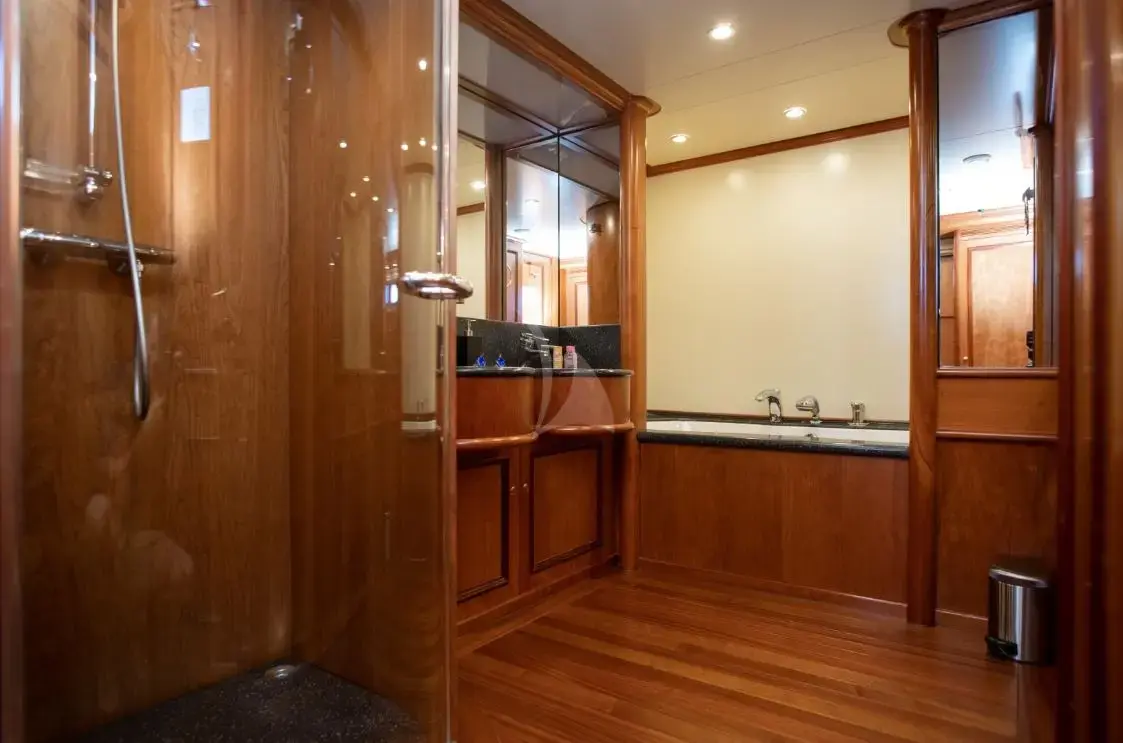 SEA BREEZE II thumbnail 35