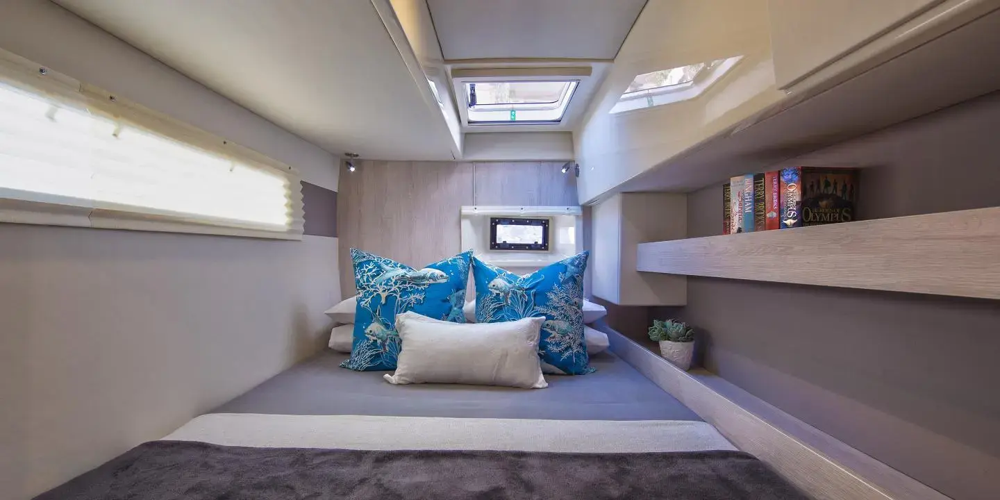 Moorings 4000/3 Club thumbnail 8