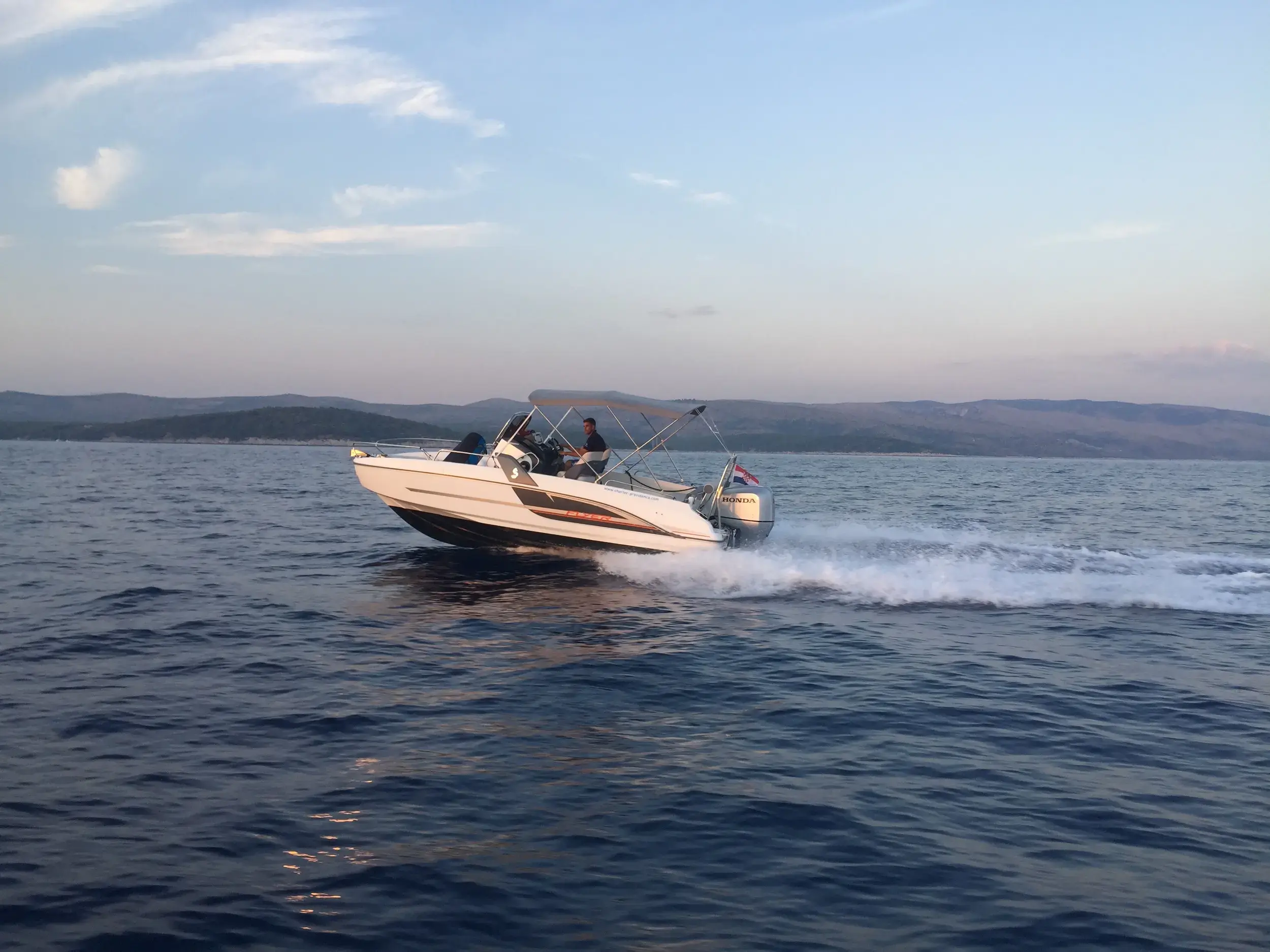 Beneteau Flyer 6 Space Deck thumbnail 5