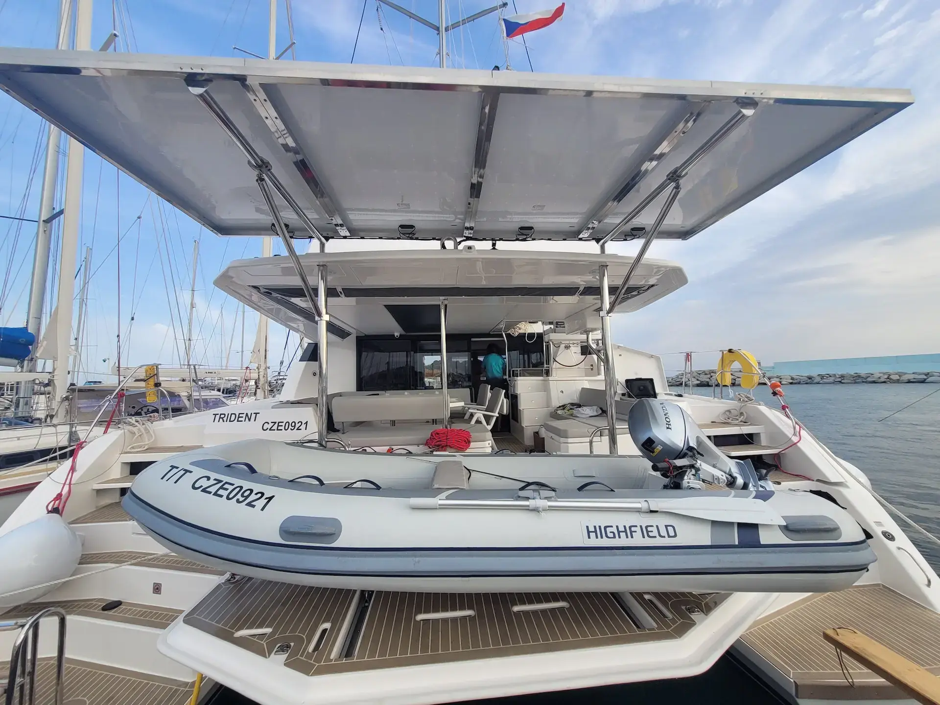 Trident thumbnail 10