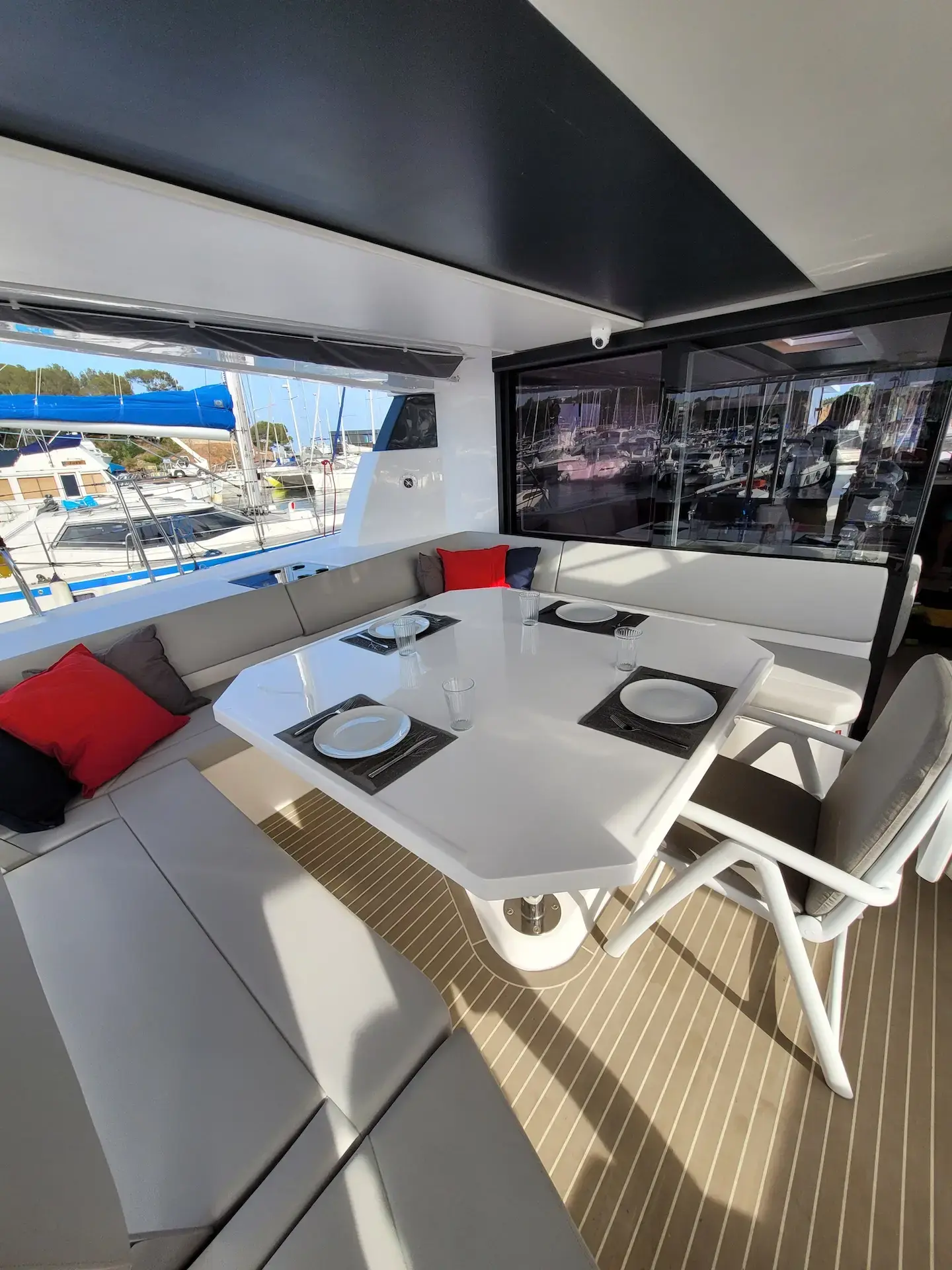 Trident thumbnail 16