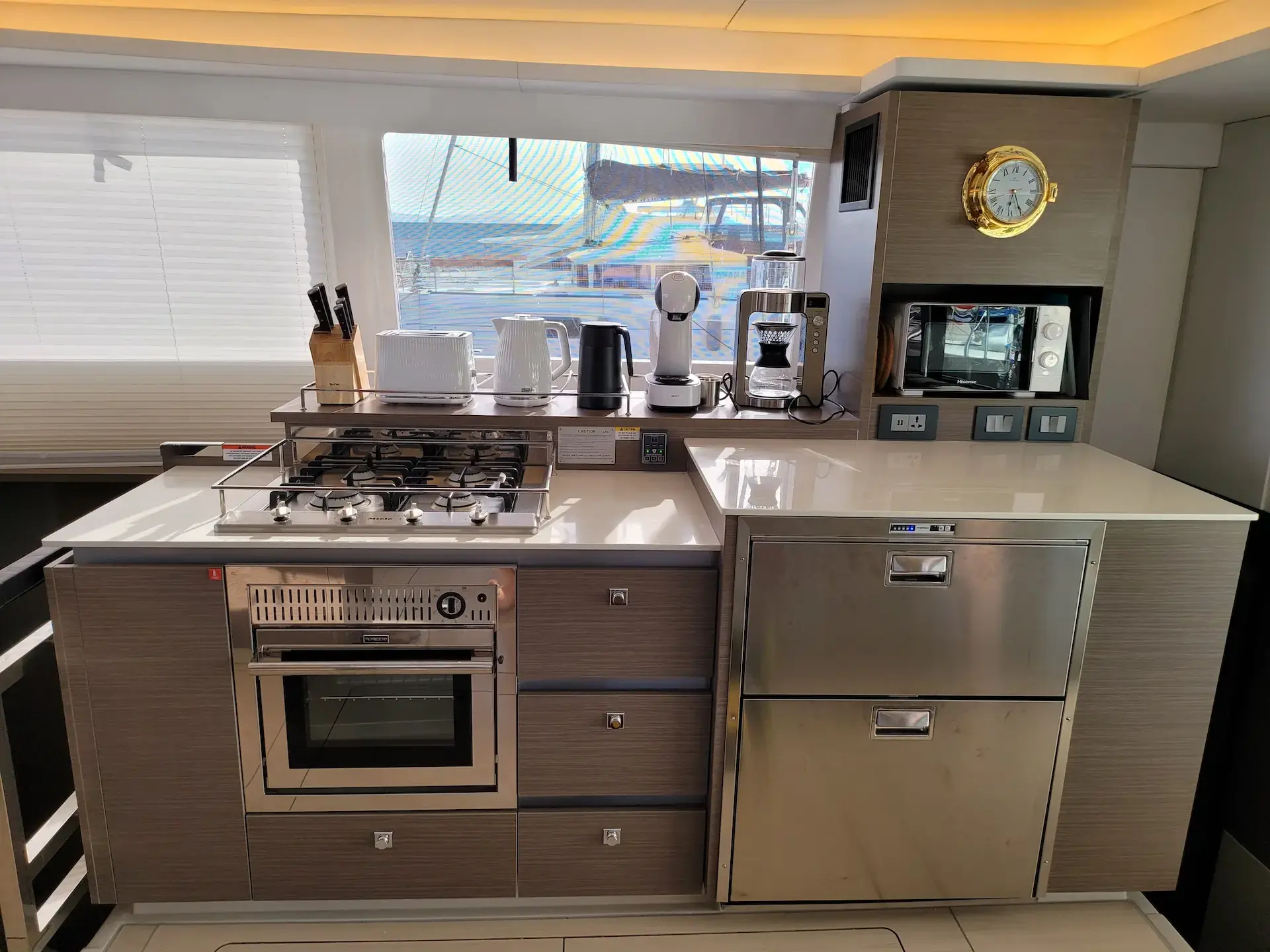 Trident thumbnail 17