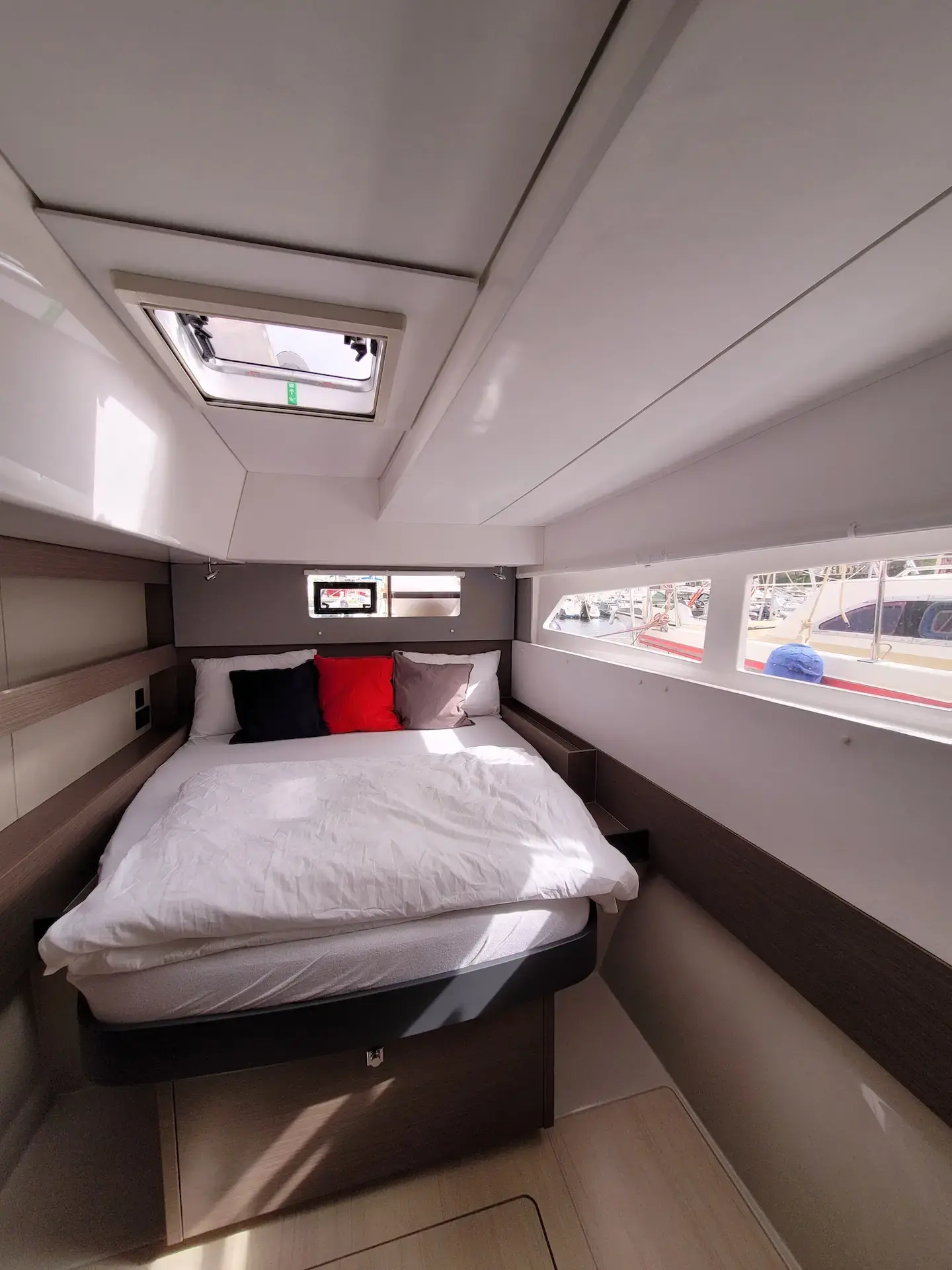 Trident thumbnail 22