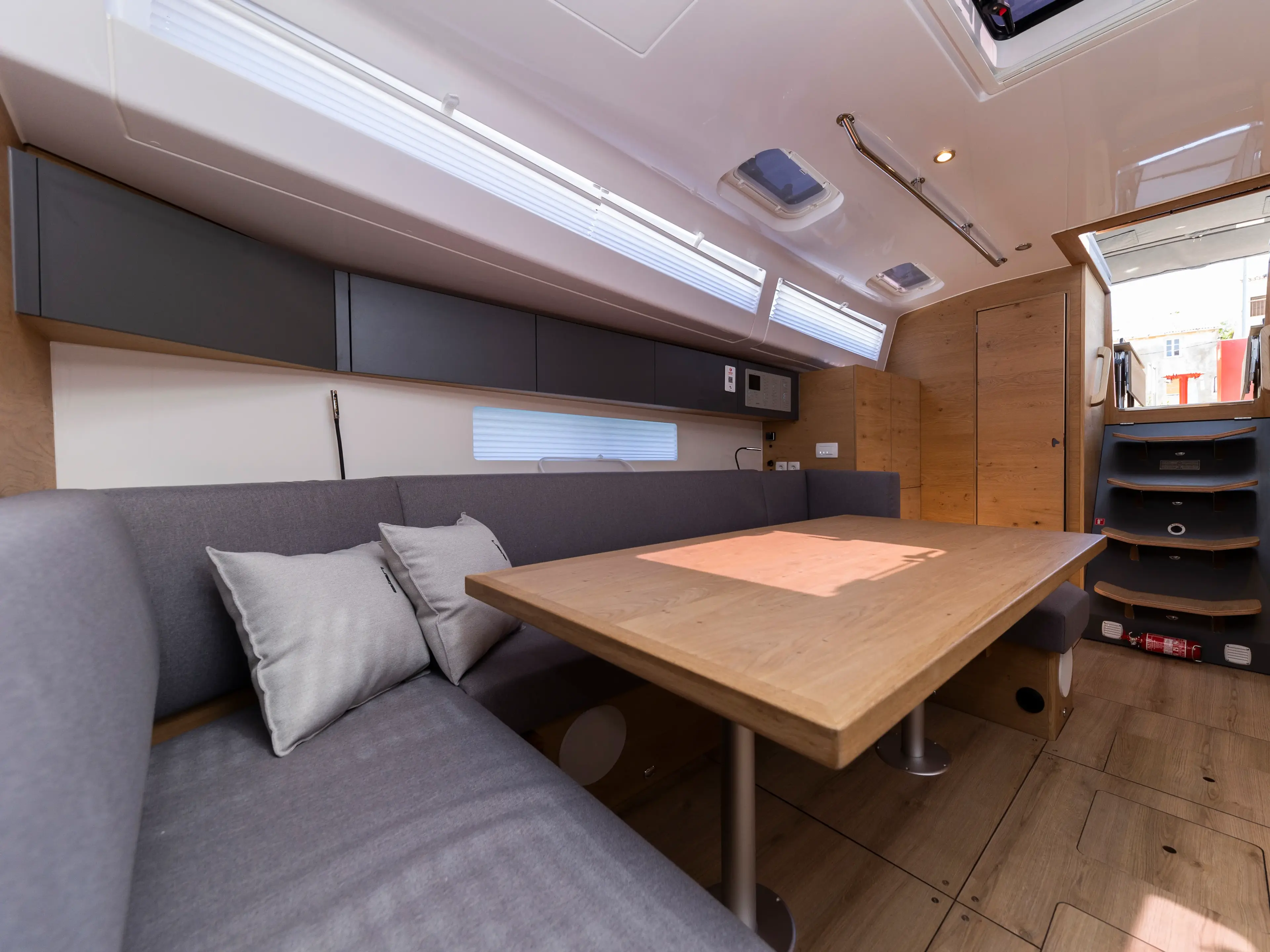 VEKENEGA thumbnail 3