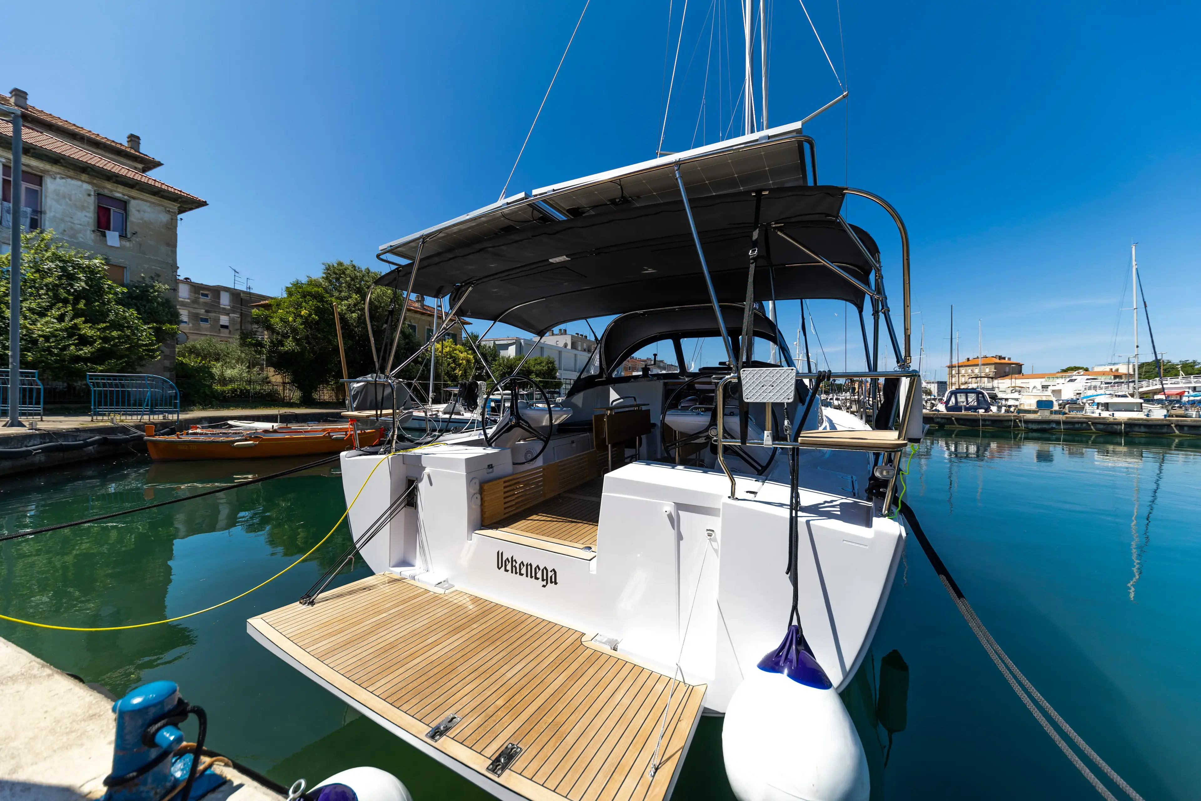 VEKENEGA thumbnail 5