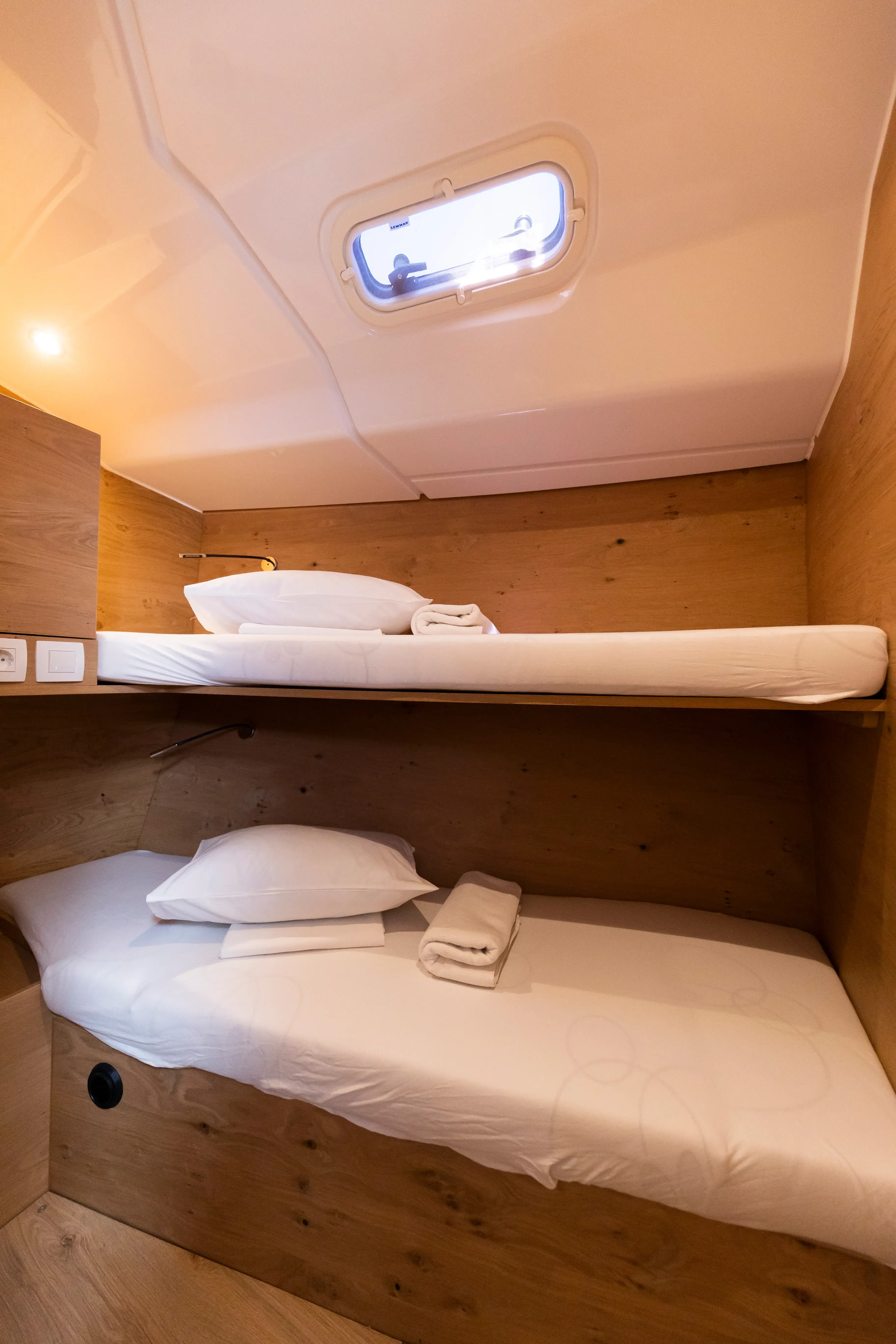 VEKENEGA thumbnail 22