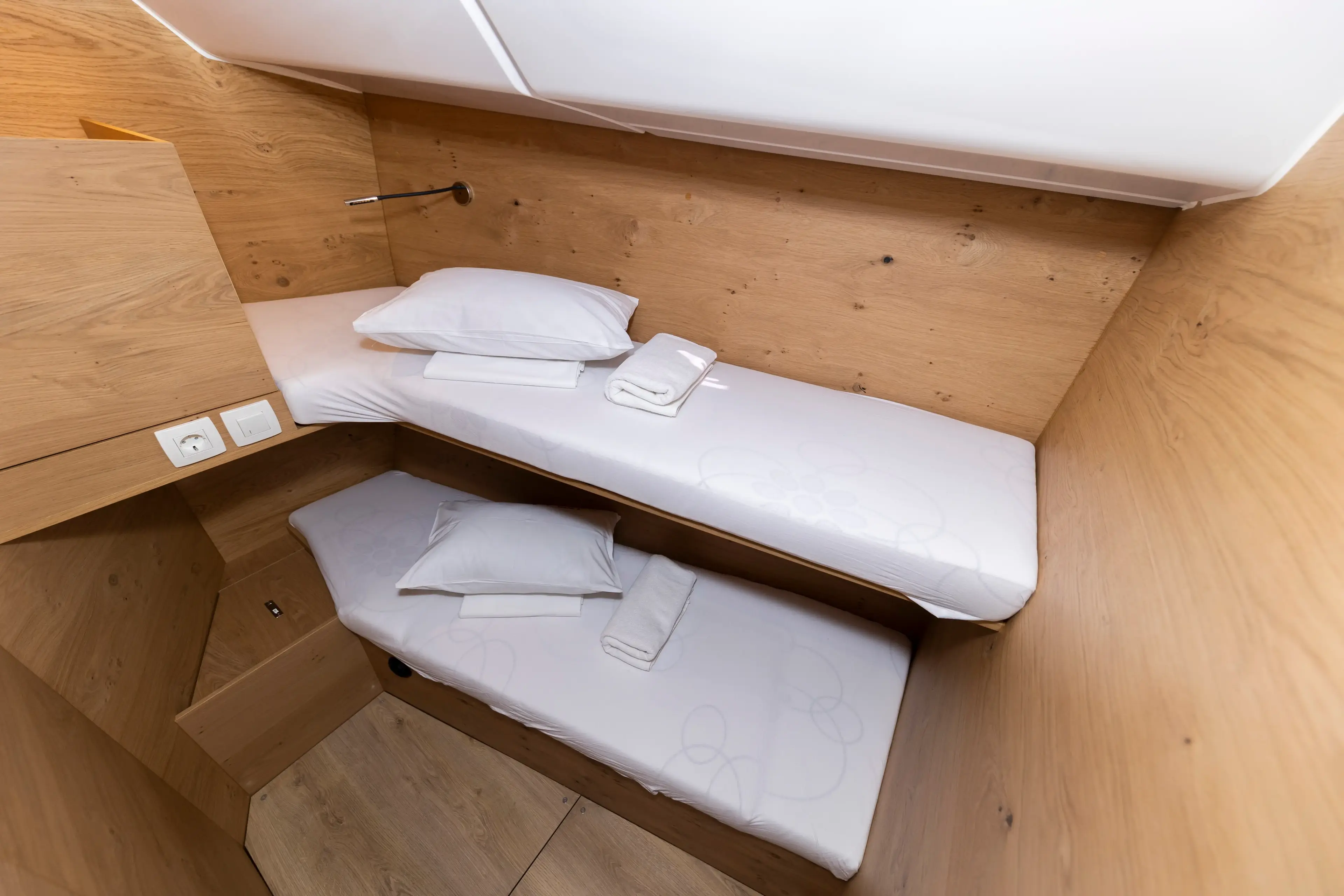 VEKENEGA thumbnail 24