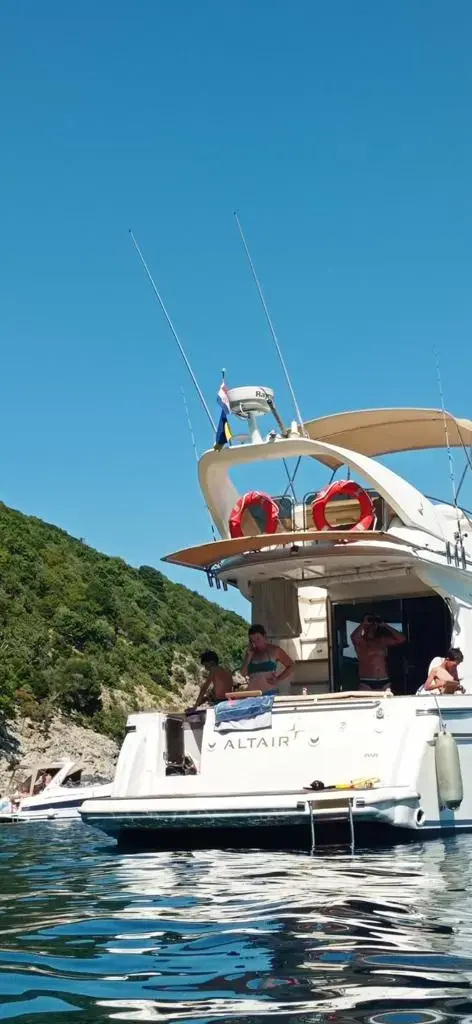 Running on Waves thumbnail 4