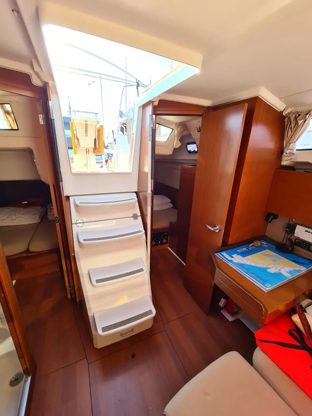 LAMPUGA thumbnail 12