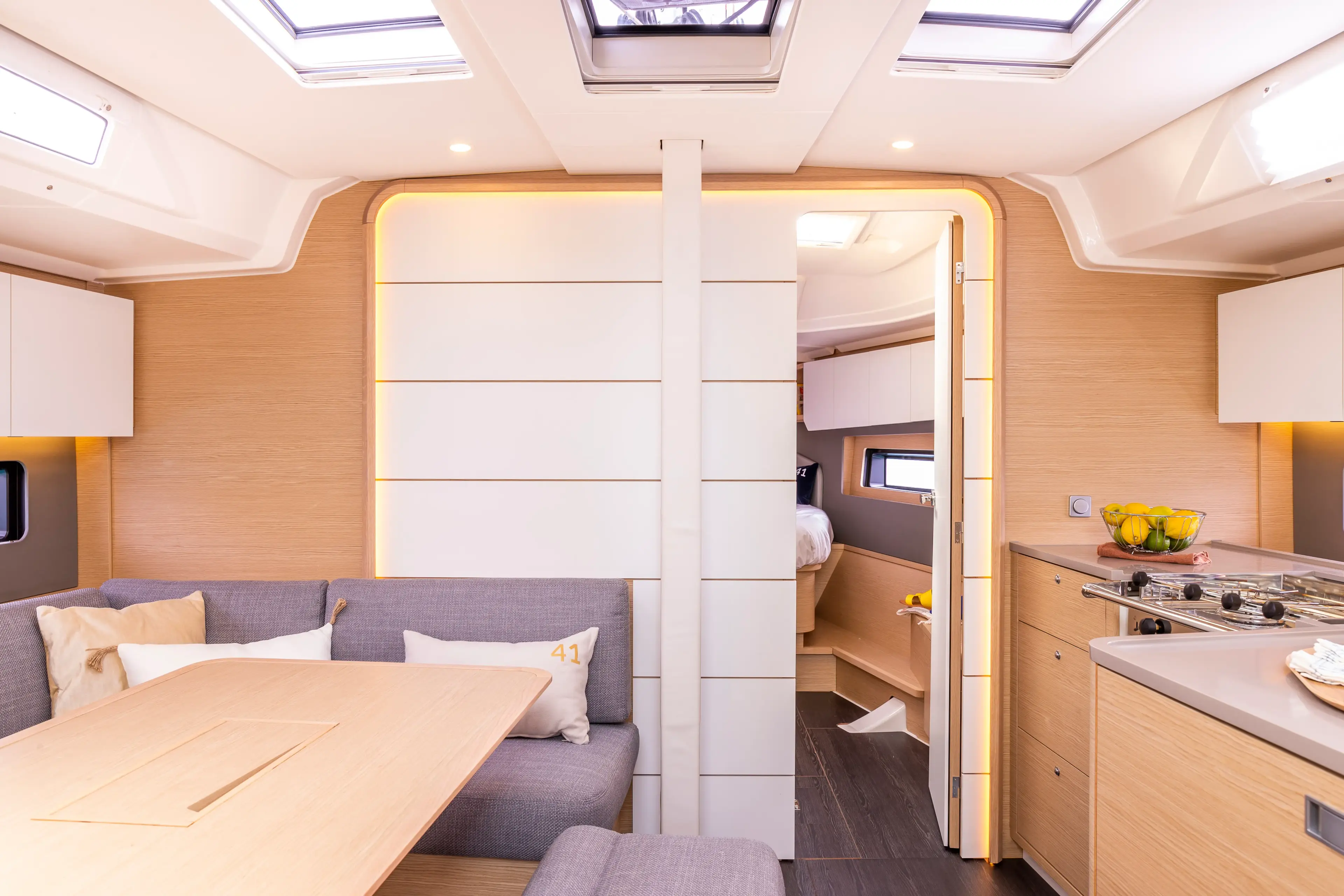 Sunsail 41.3 Premium thumbnail 9