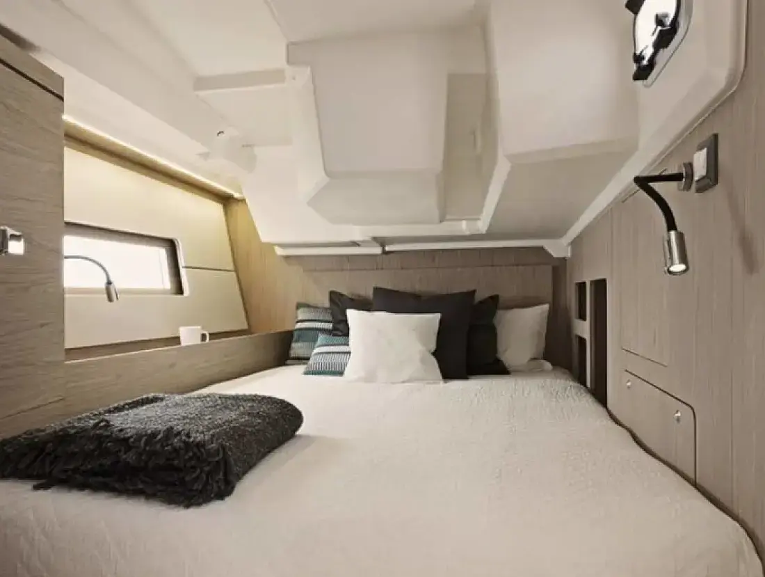 Oceanis 461/3/3 Classic thumbnail 23