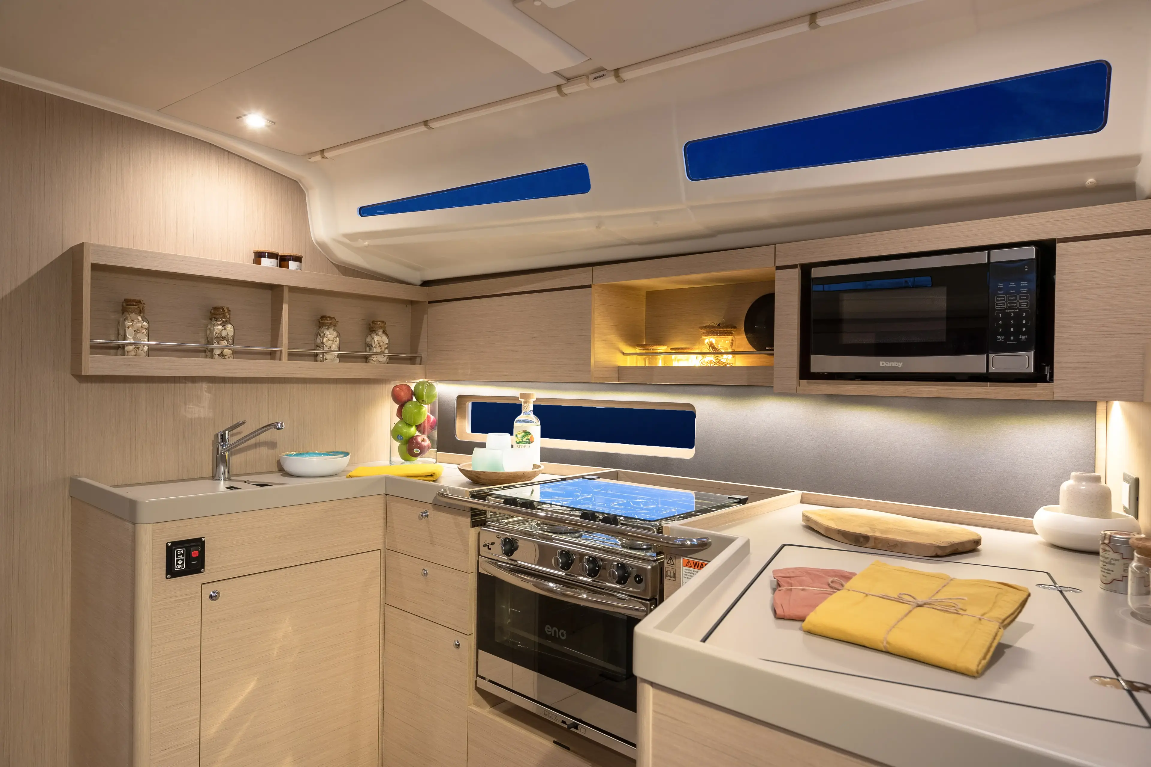 Sunsail 42 Classic thumbnail 14