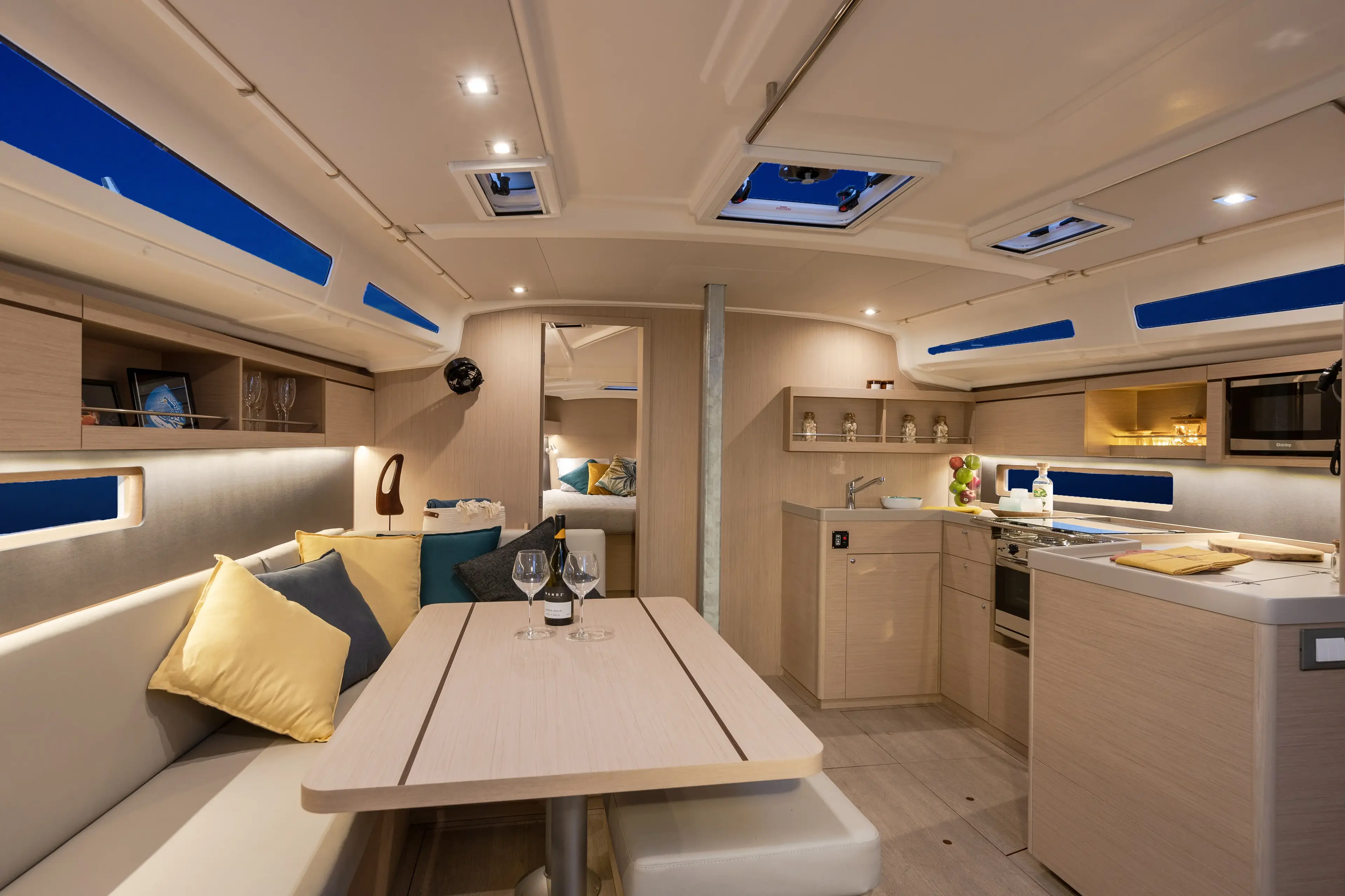 Sunsail 42 Classic thumbnail 19