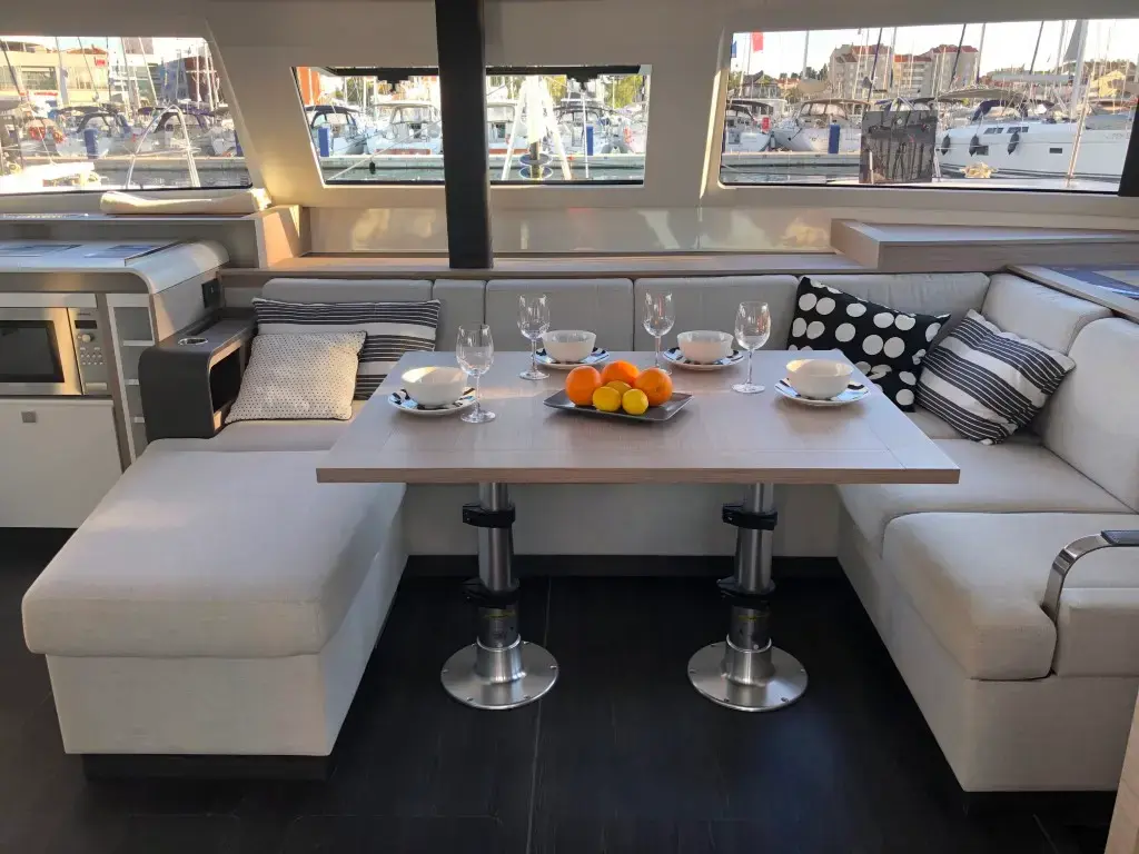 PRINCESS VALERIA thumbnail 3