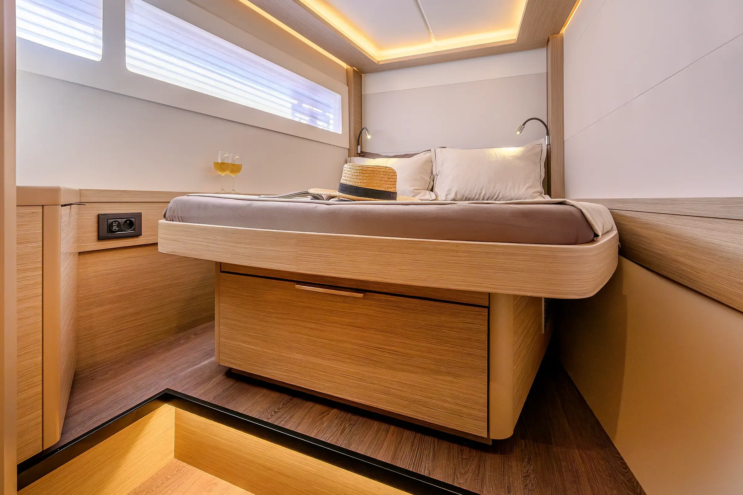 GALATHEA thumbnail 15