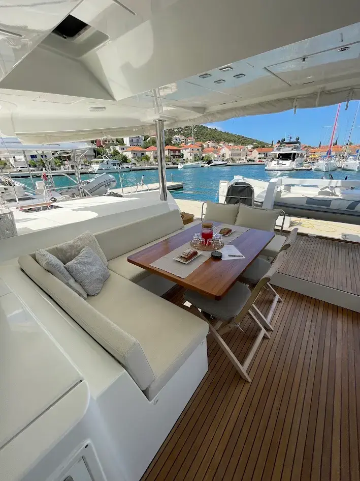 DISCOVERY I thumbnail 25