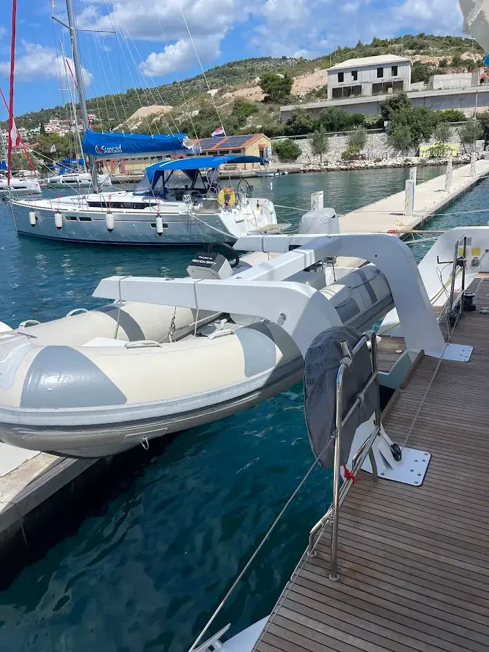 DISCOVERY I thumbnail 27