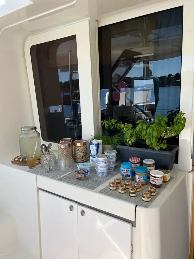 DISCOVERY I thumbnail 47