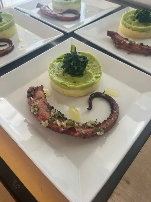 DISCOVERY I thumbnail 64