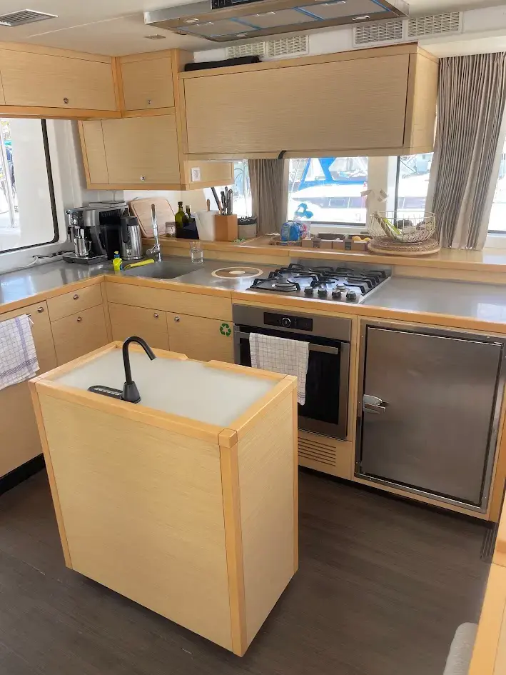 DISCOVERY I thumbnail 32