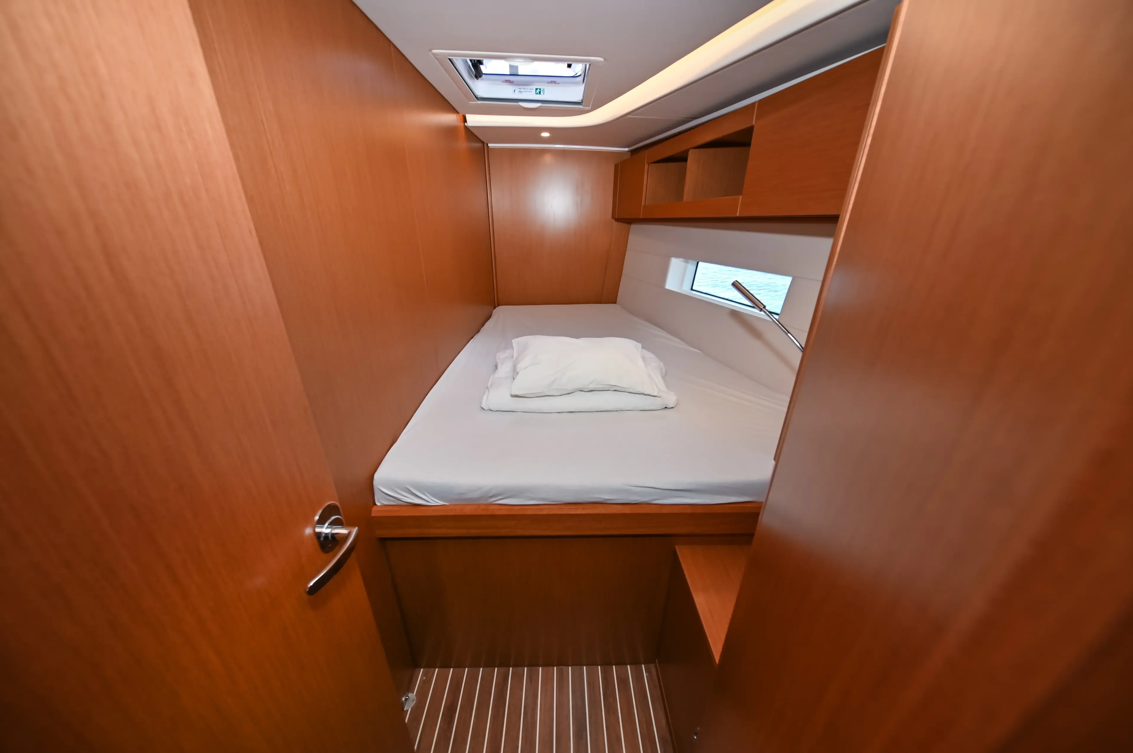 Big blue thumbnail 13