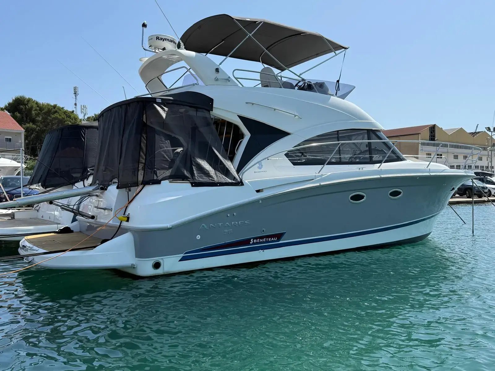 Antares 36 thumbnail 16