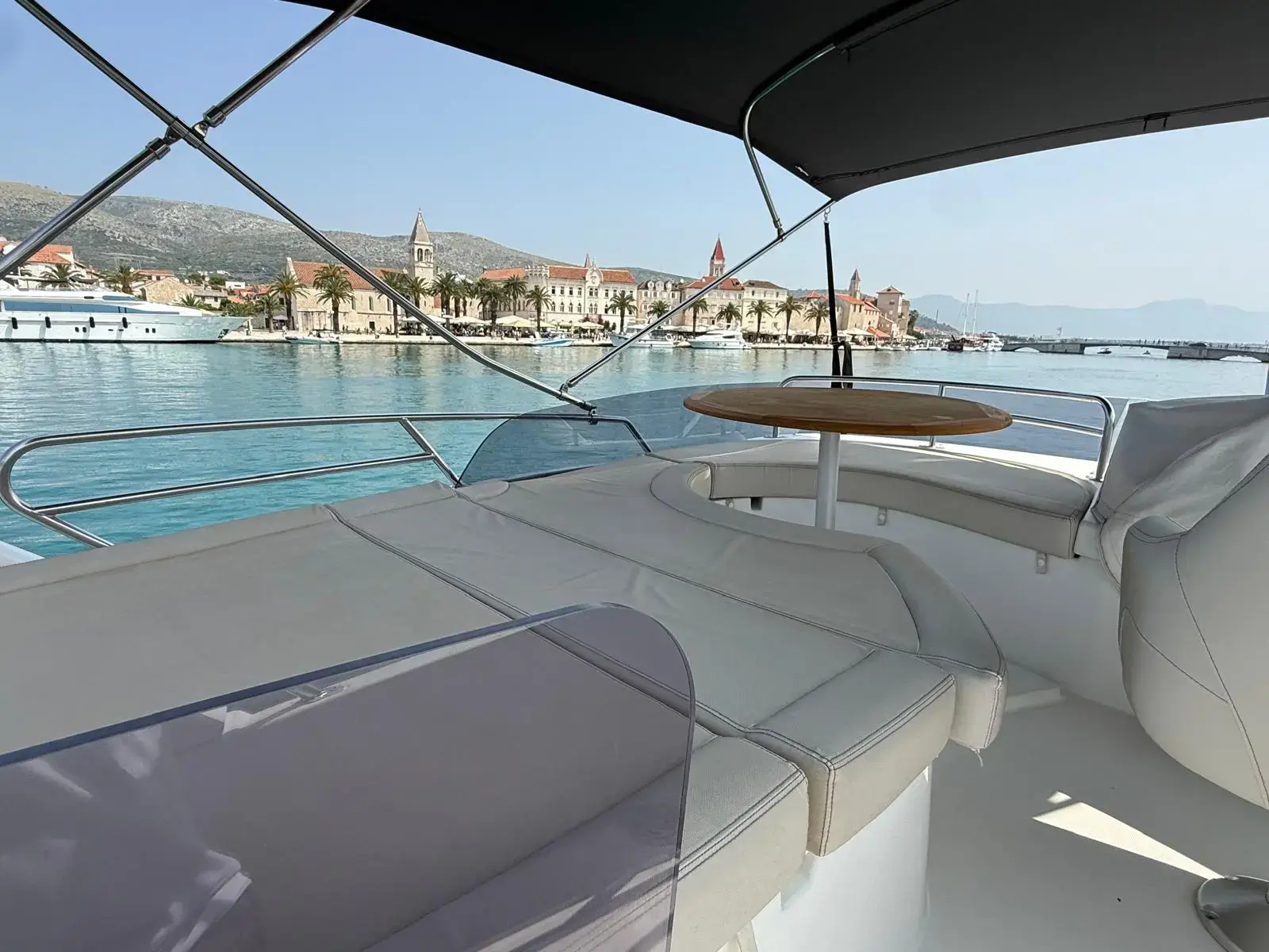 Antares 36 thumbnail 5