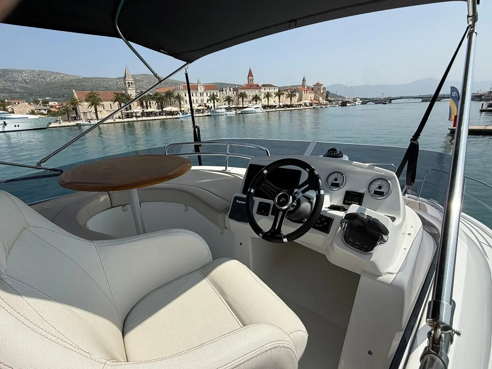 Antares 36 thumbnail 7