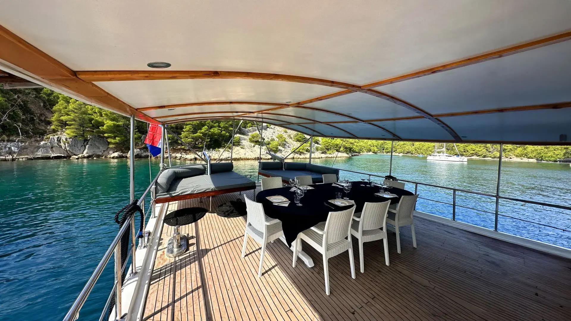 Premium + thumbnail 13