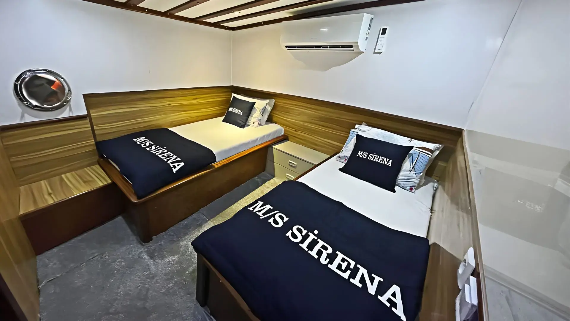 Premium + thumbnail 24