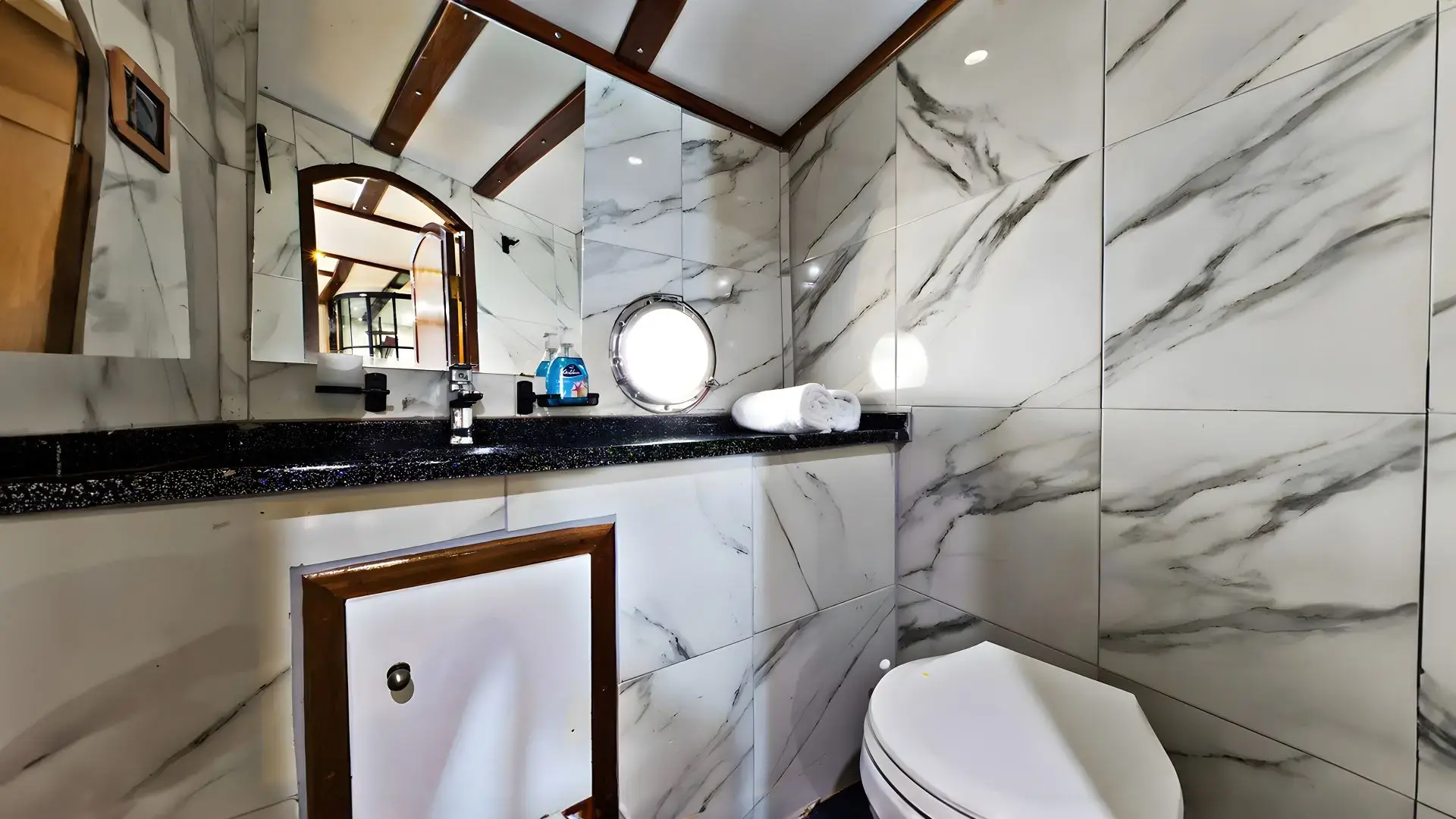 Premium + thumbnail 25