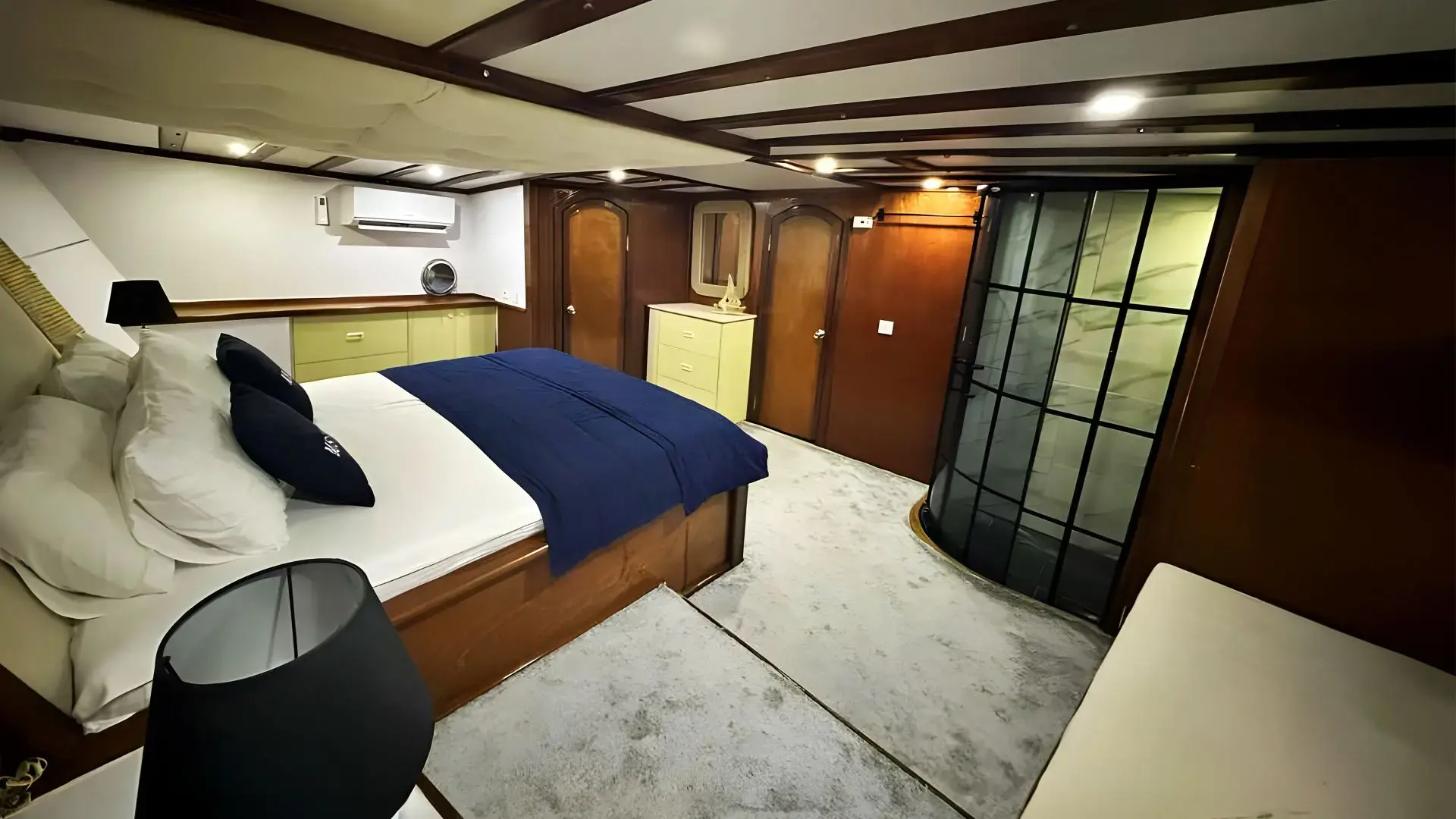 Premium + thumbnail 31