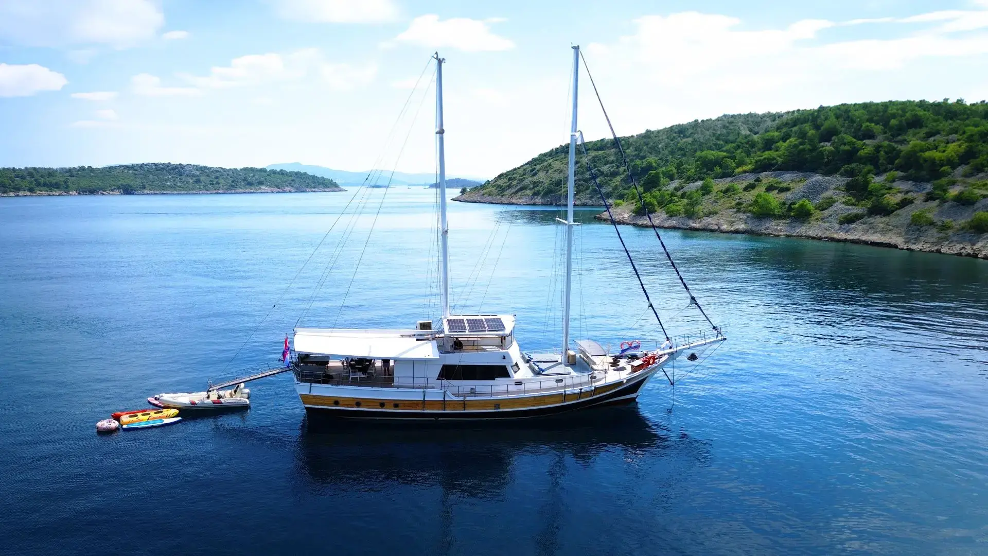 Premium + thumbnail 51