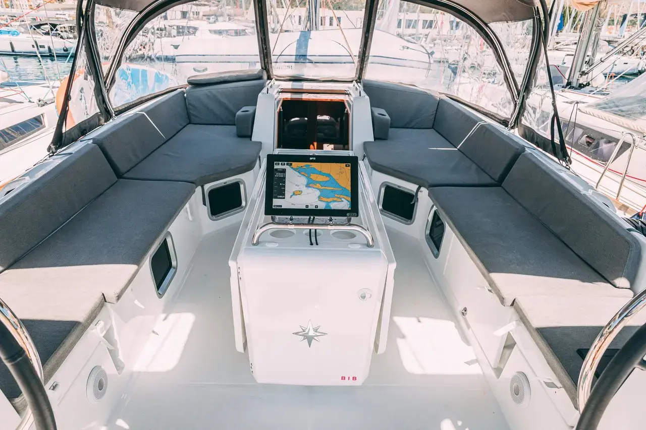 El Yelmo thumbnail 4