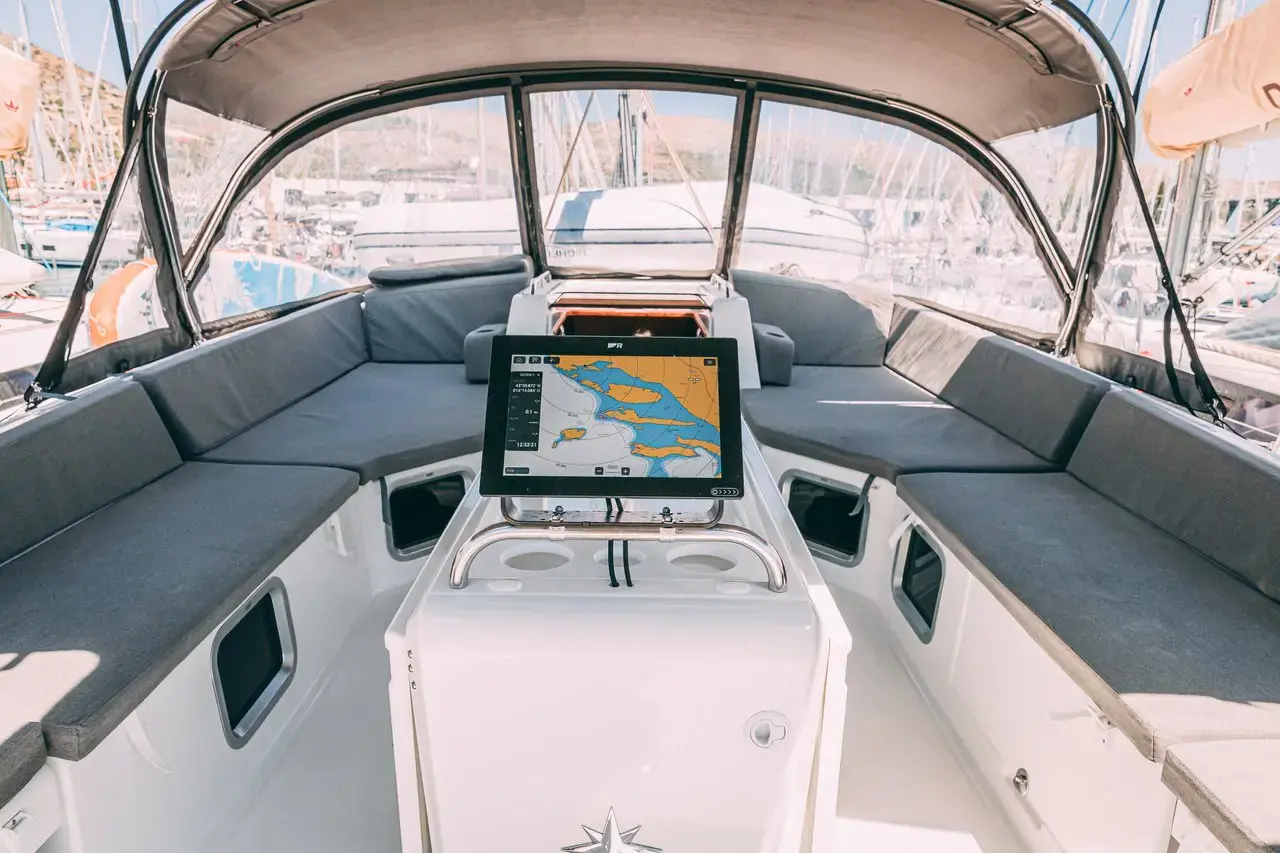 El Yelmo thumbnail 6