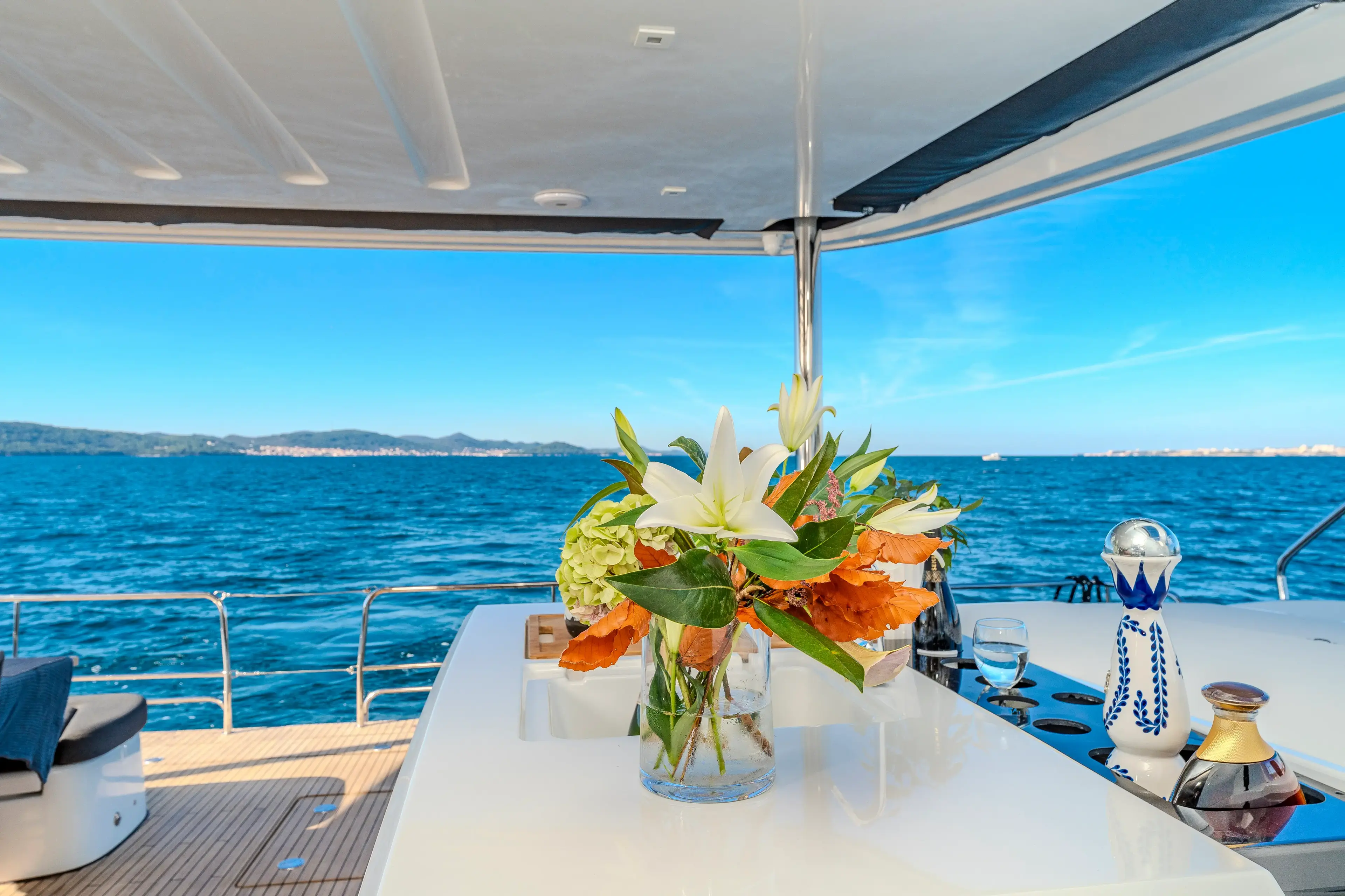 BLACK CAVIAR thumbnail 9